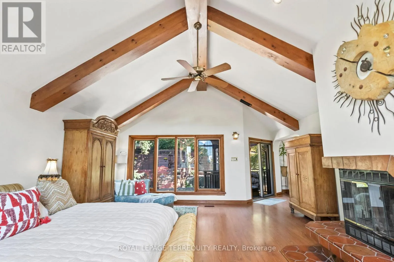50 SKYVIEW CRESCENT