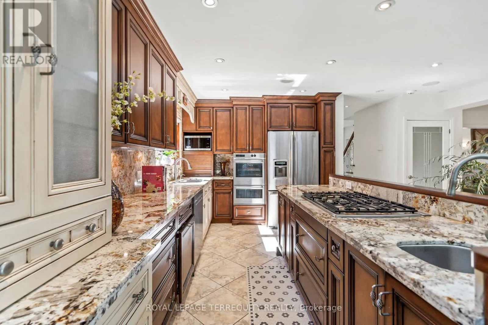 50 SKYVIEW CRESCENT