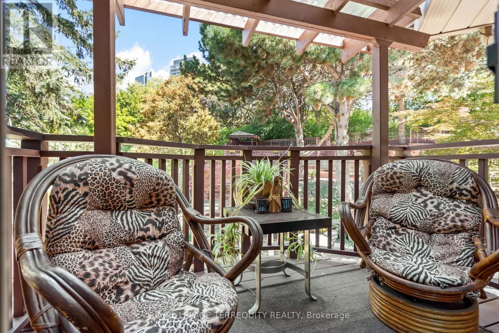 50 SKYVIEW CRESCENT