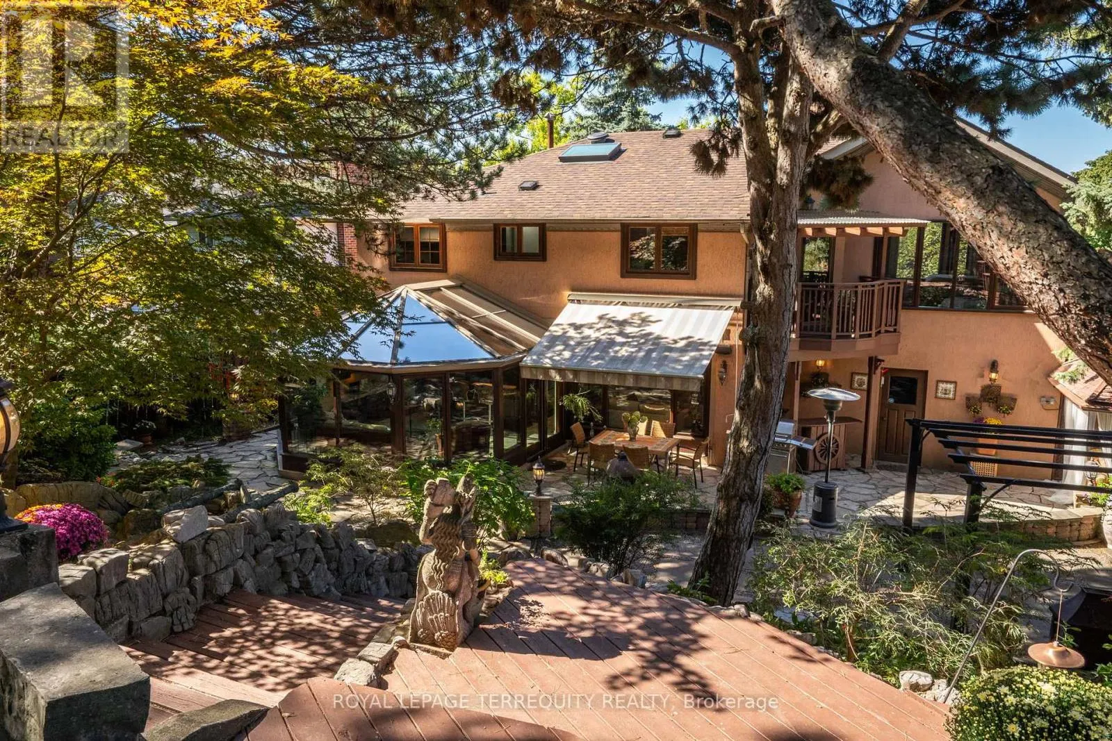 50 SKYVIEW CRESCENT