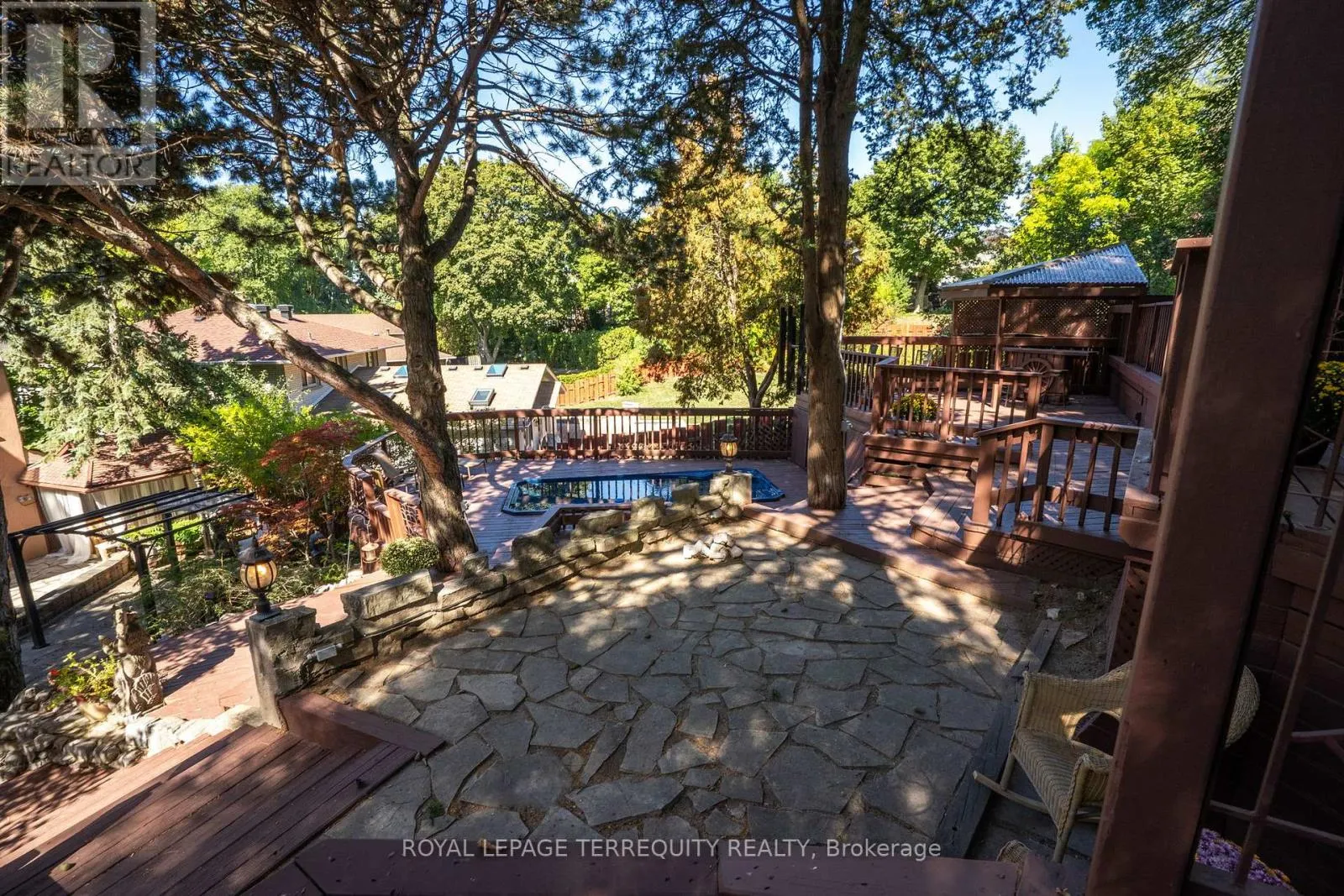 50 SKYVIEW CRESCENT