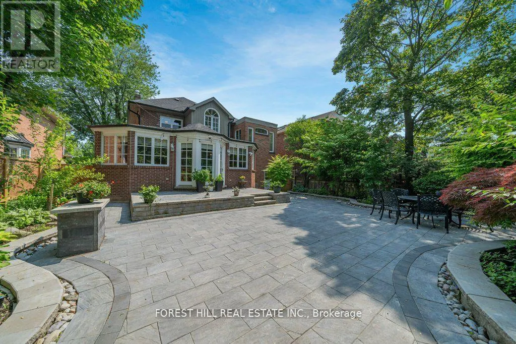82 BROOKE AVENUE