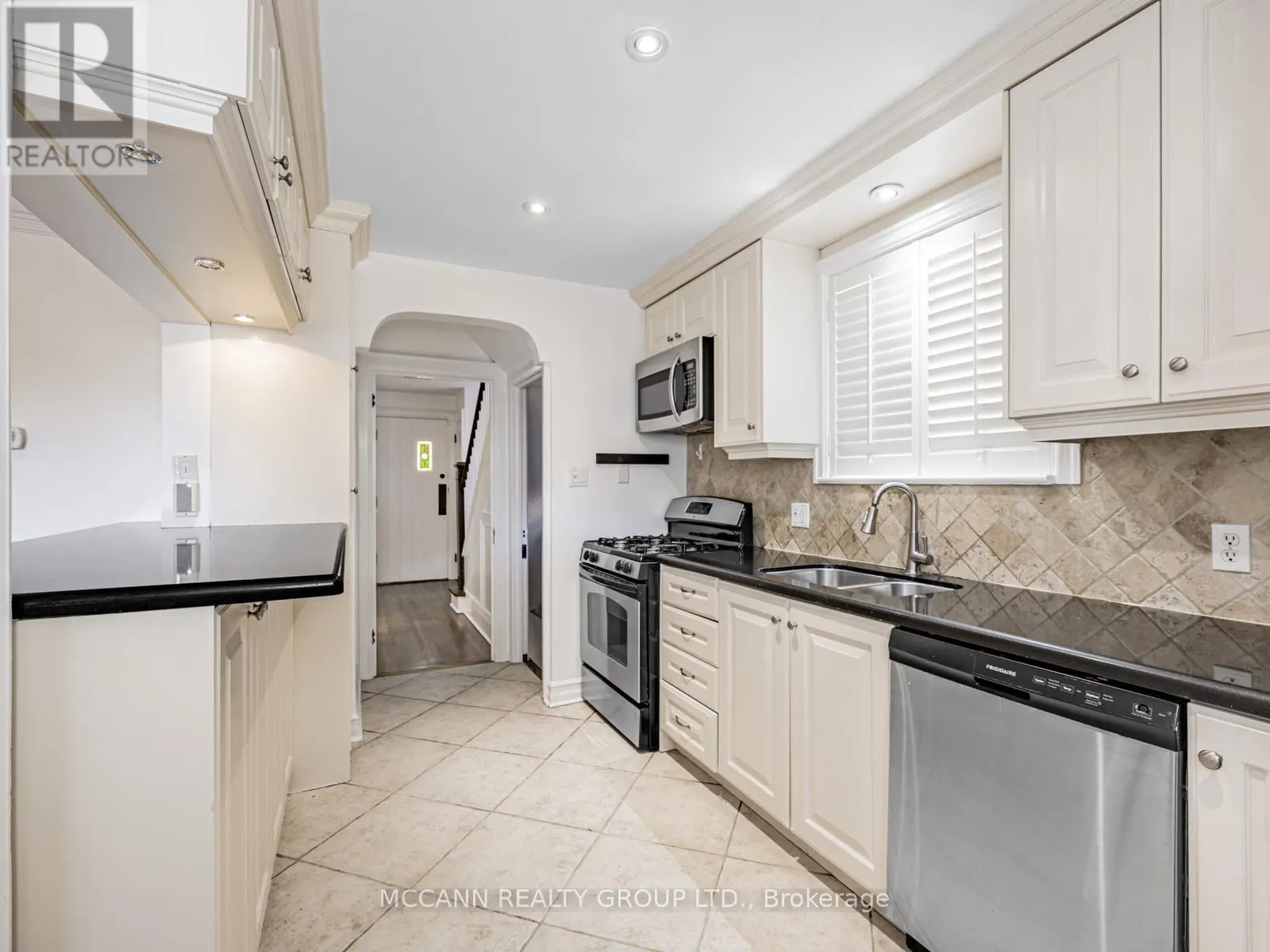 105 RONAN AVENUE