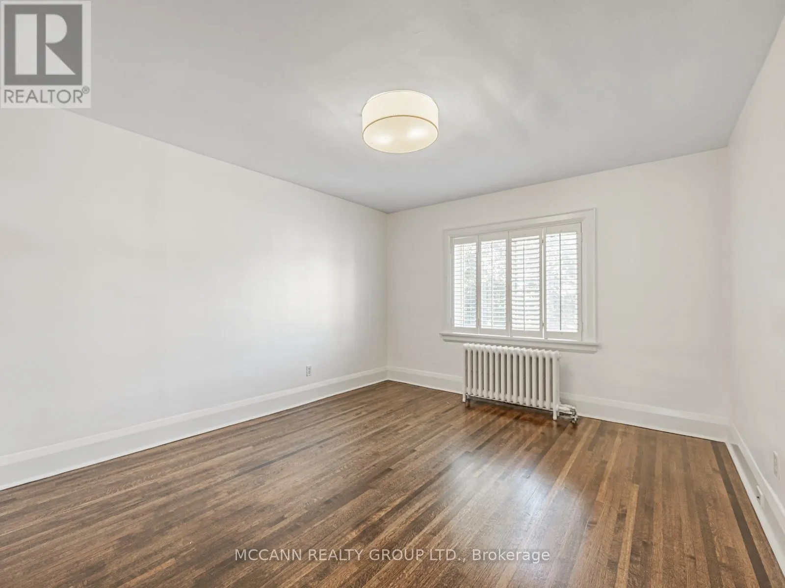 105 RONAN AVENUE