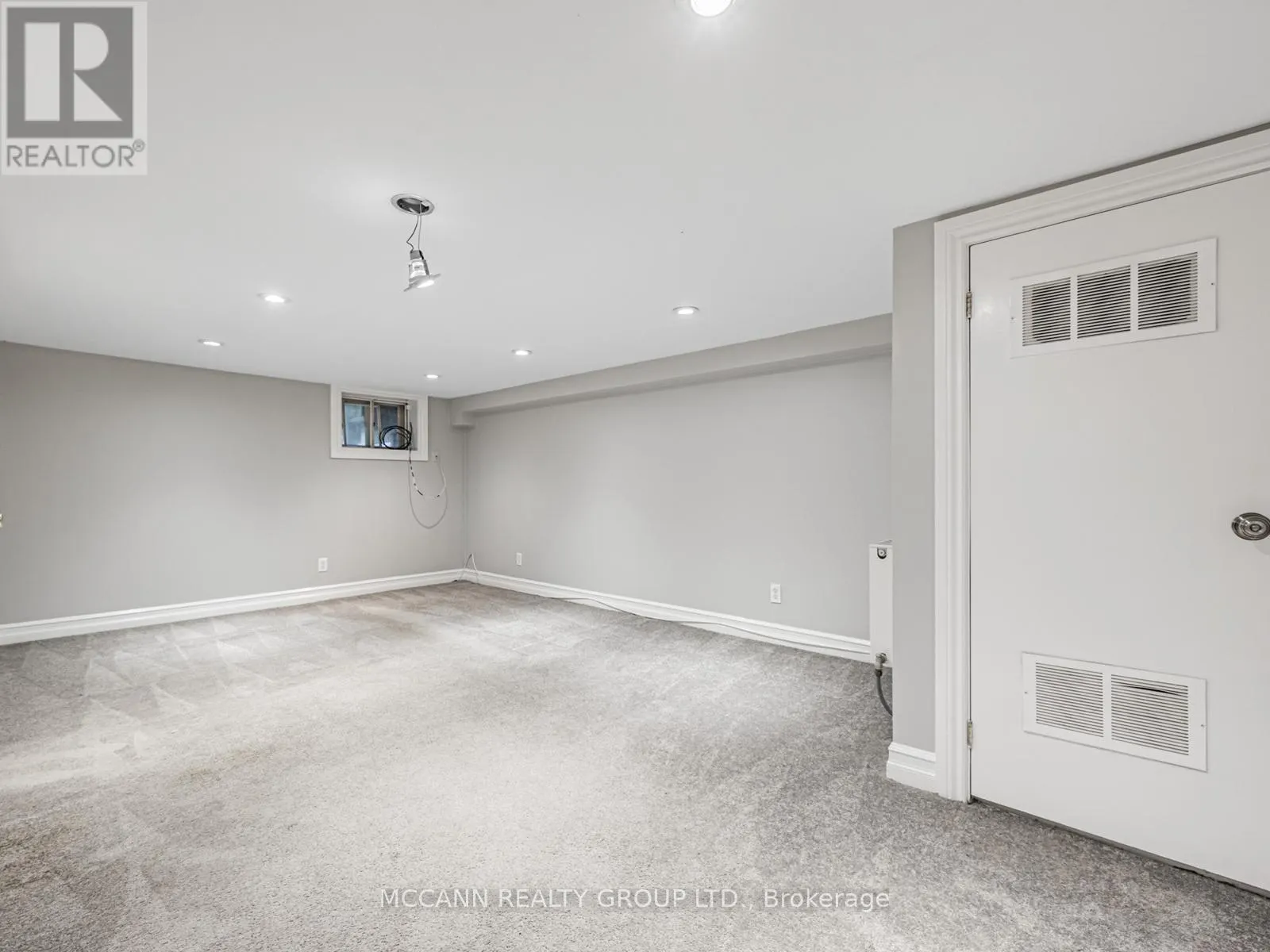 105 RONAN AVENUE