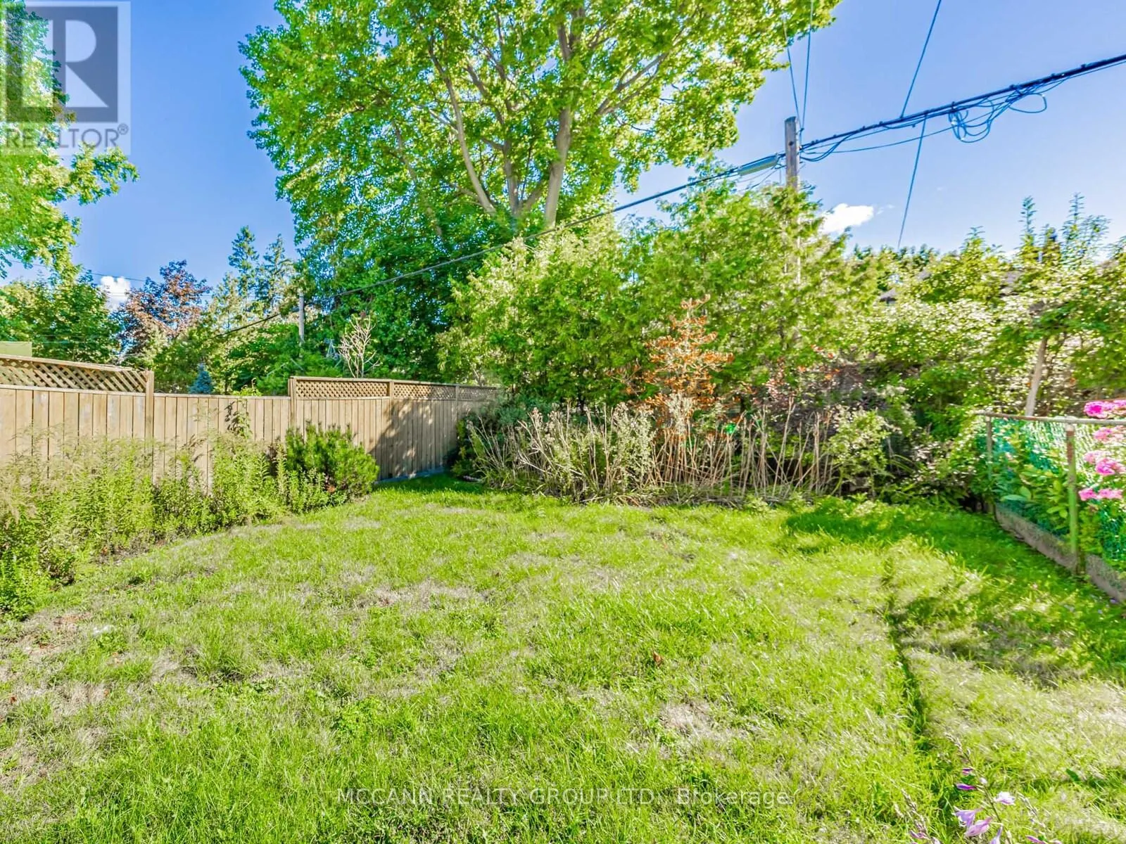 105 RONAN AVENUE
