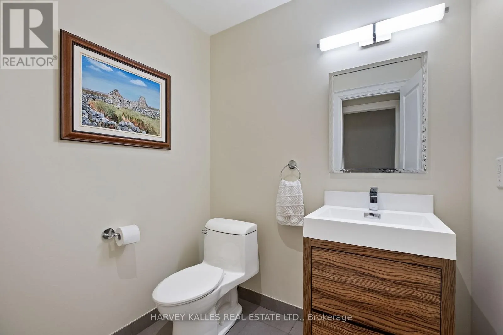 487 SPADINA ROAD