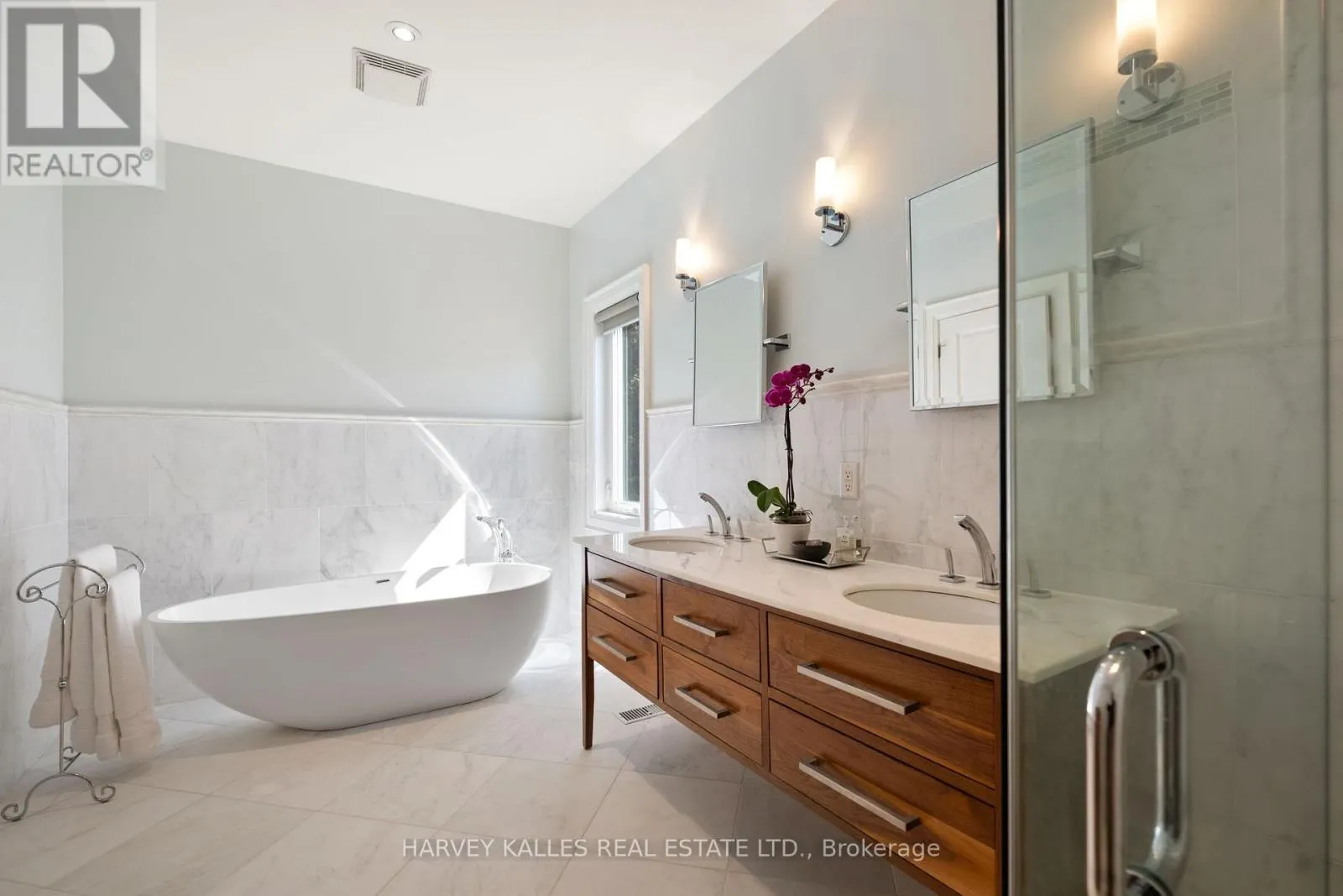 487 SPADINA ROAD
