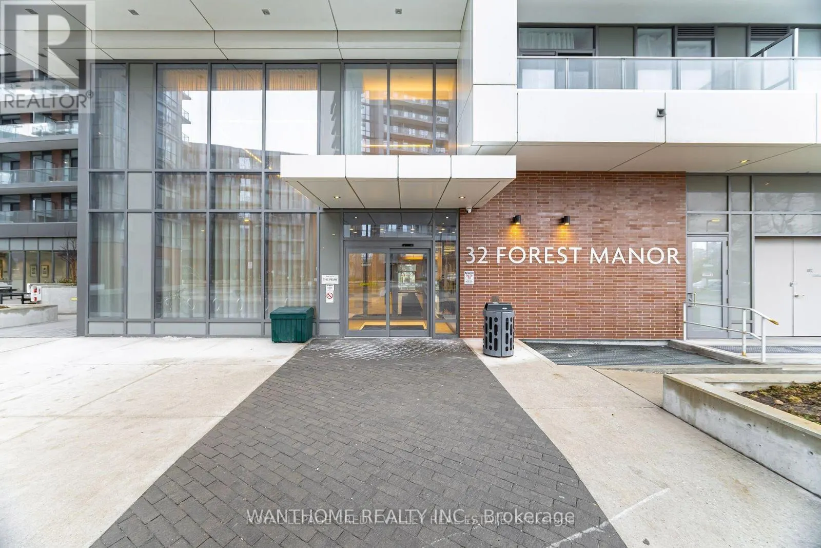 2511 - 32 FOREST MANOR ROAD W