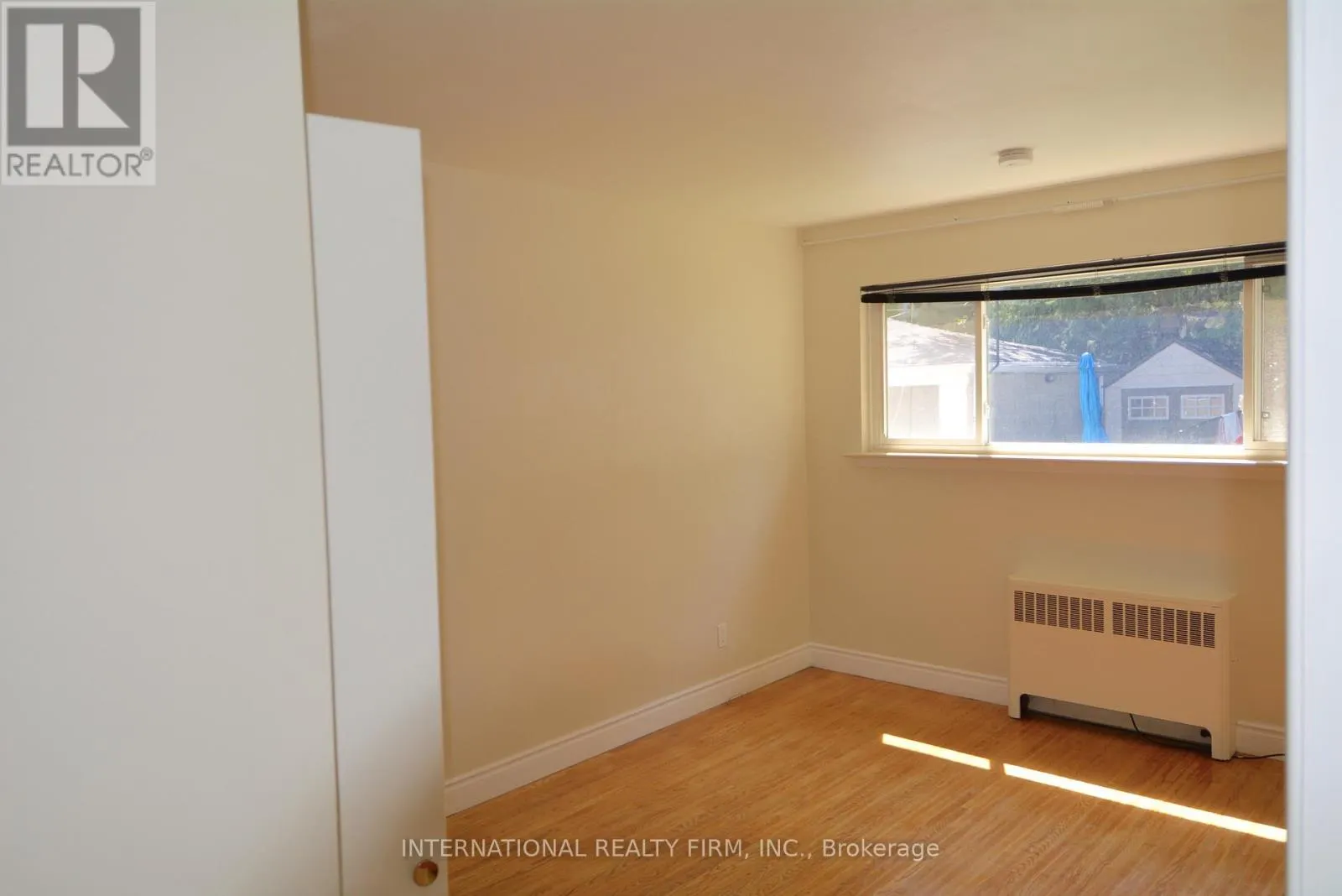 MAIN - 277 GLENFOREST ROAD