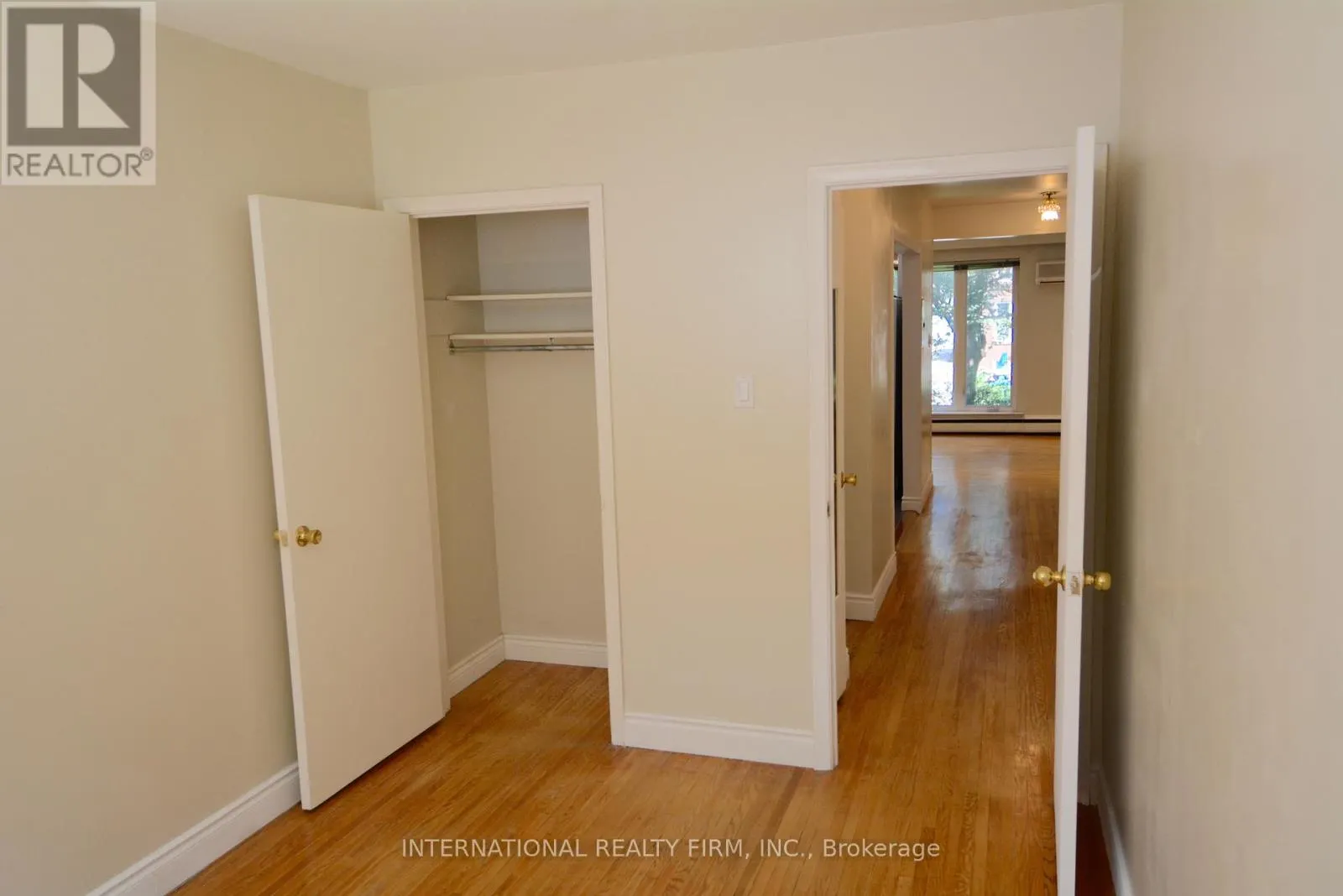 MAIN - 277 GLENFOREST ROAD