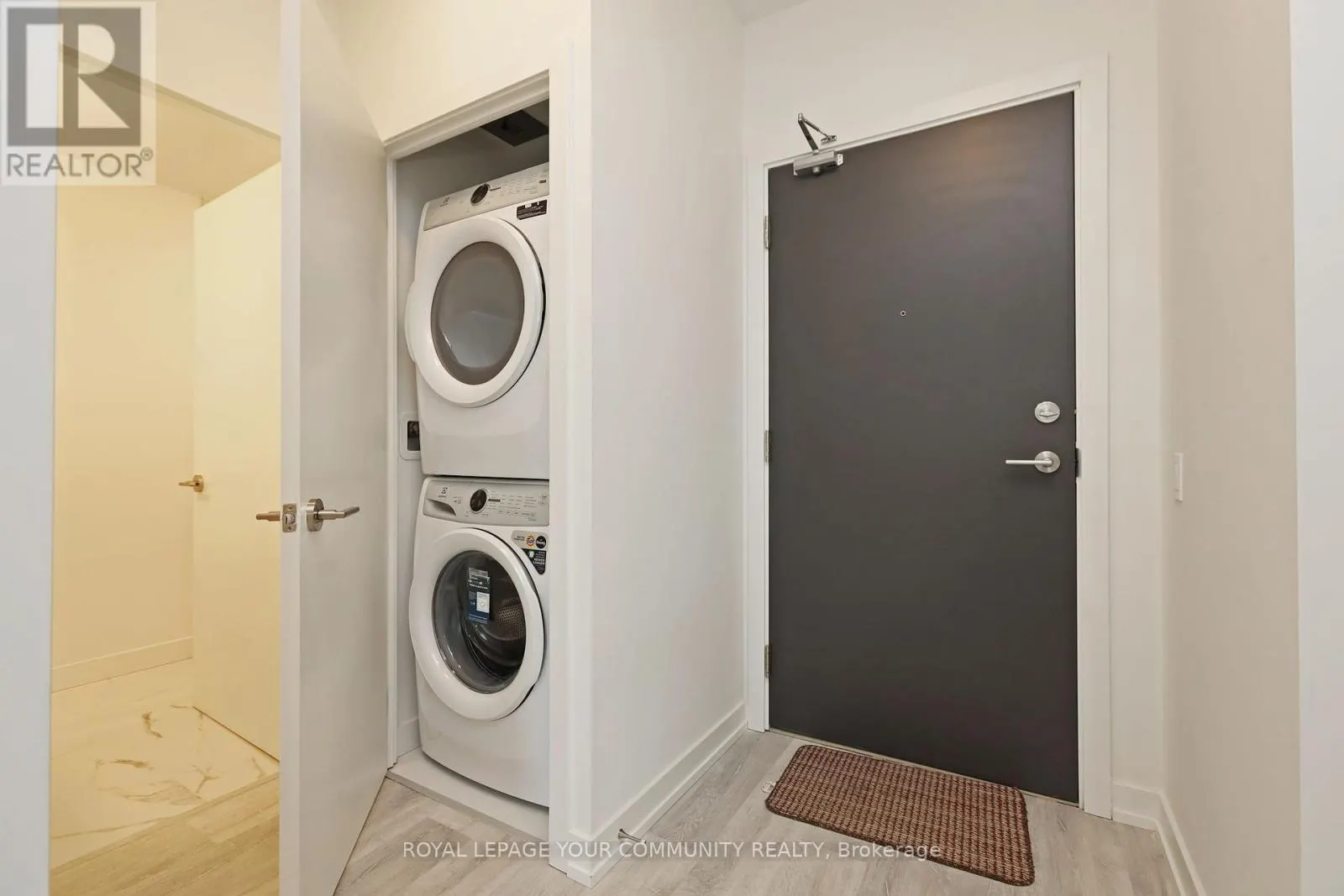 1003 - 8 OLYMPIC GARDEN DRIVE