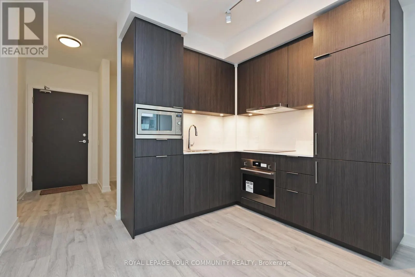 1003 - 8 OLYMPIC GARDEN DRIVE