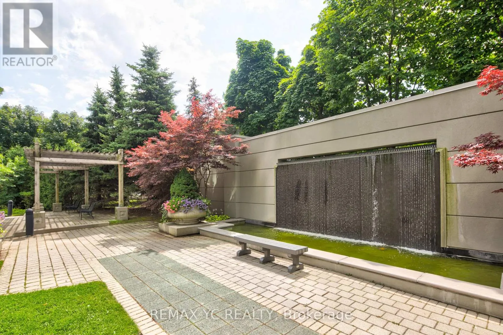 1605 - 28 HARRISON GARDEN BOULEVARD