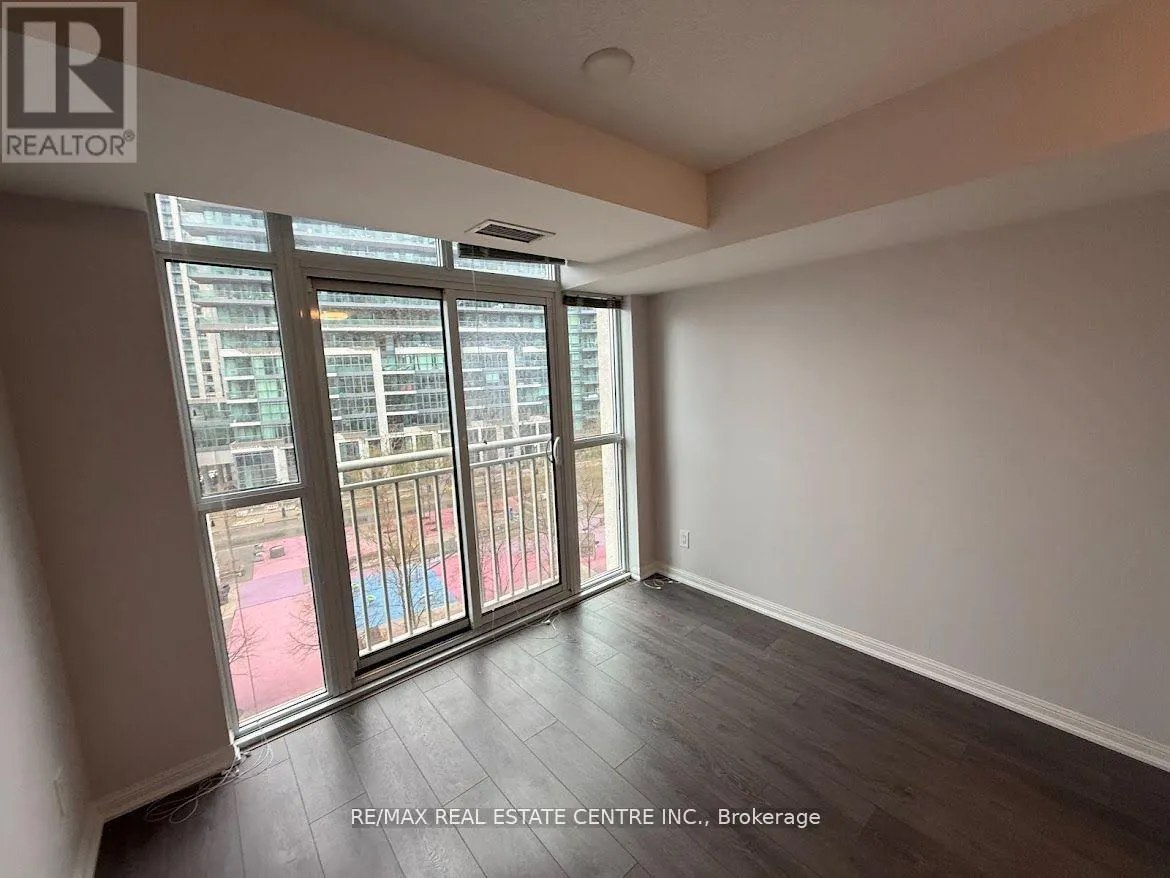 709 - 35 BASTION STREET