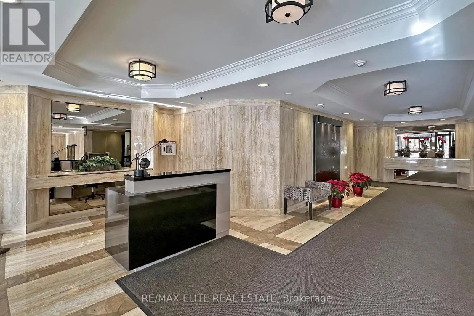 1707 - 65 SKYMARK DRIVE
