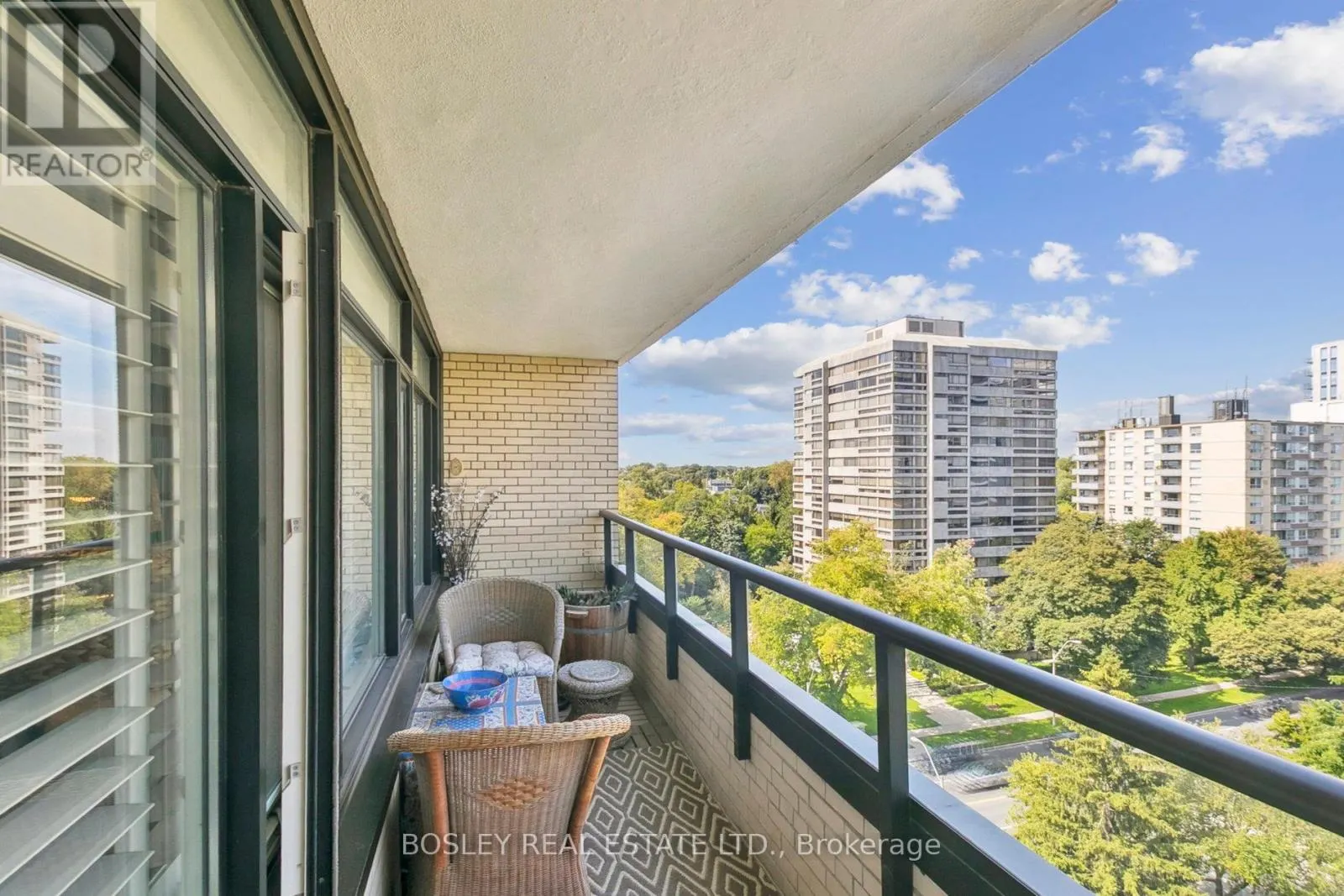 1001 - 575 AVENUE ROAD SE