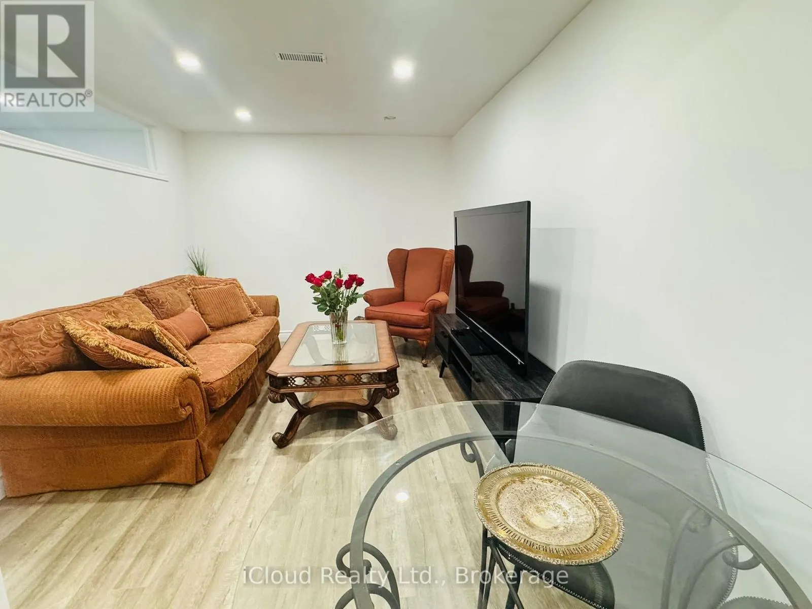 (BASEMENT) - 33 GEMINI ROAD