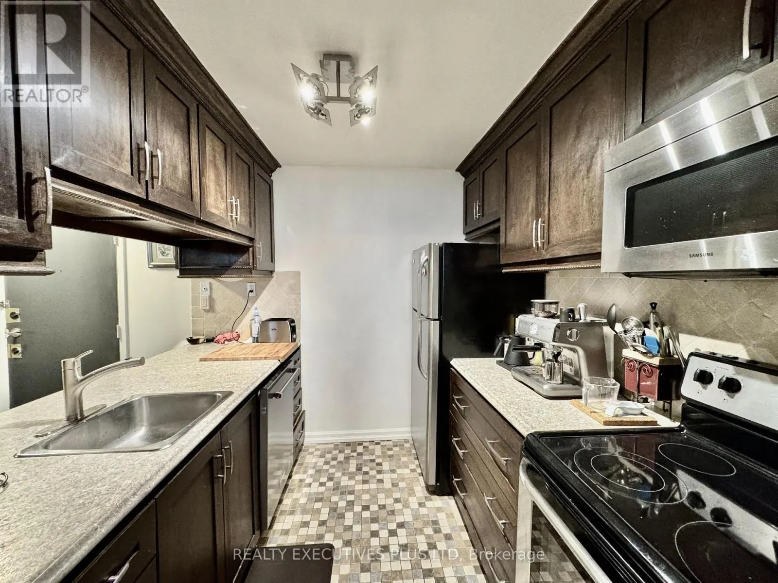1210 - 120 ST. PATRICK STREET N