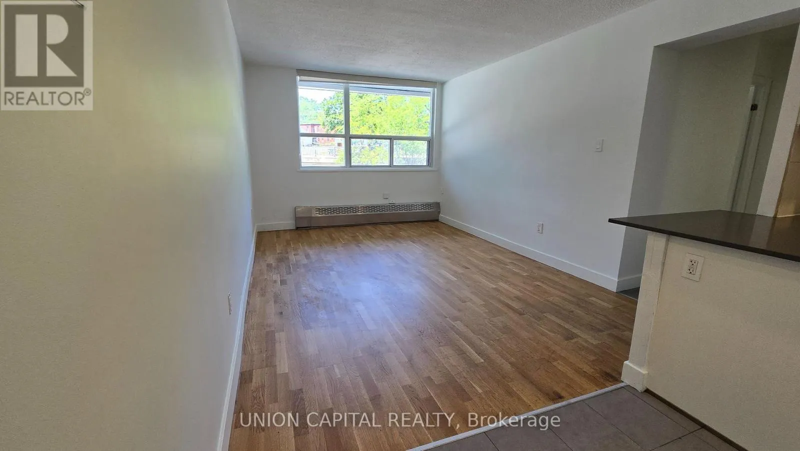 110 - 230 OAK STREET
