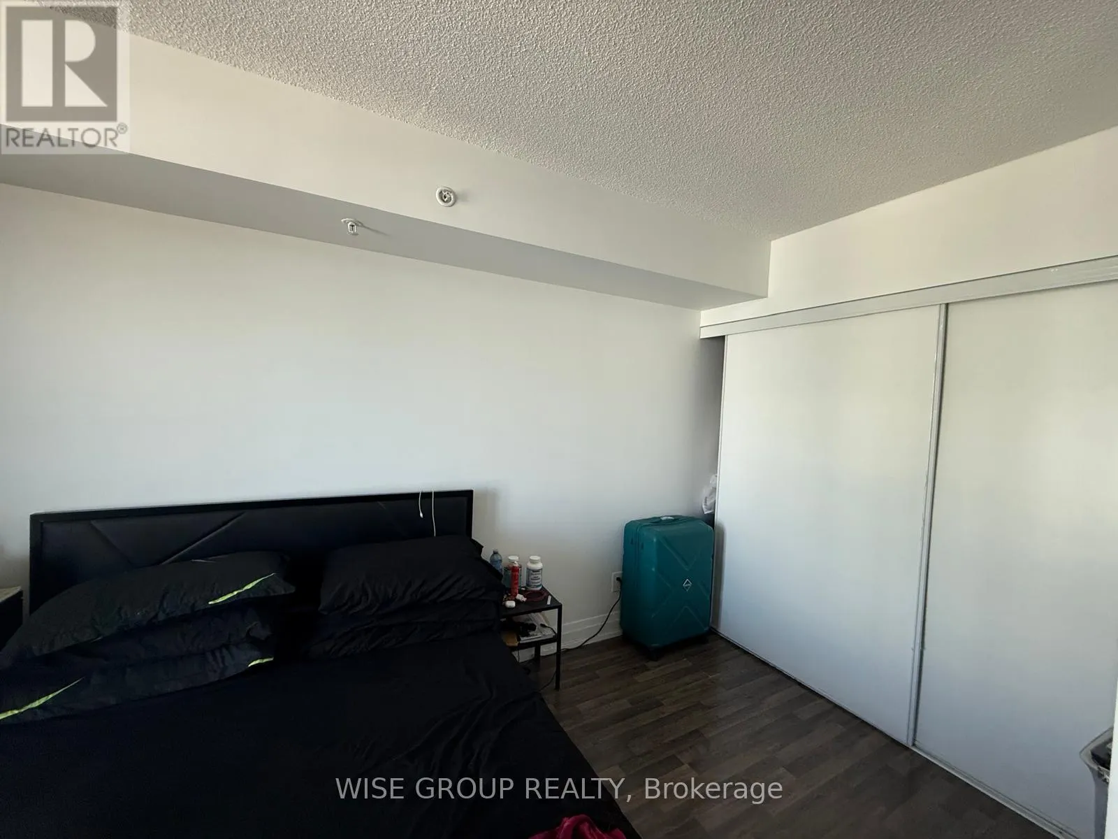1210 - 565 WILSON AVENUE