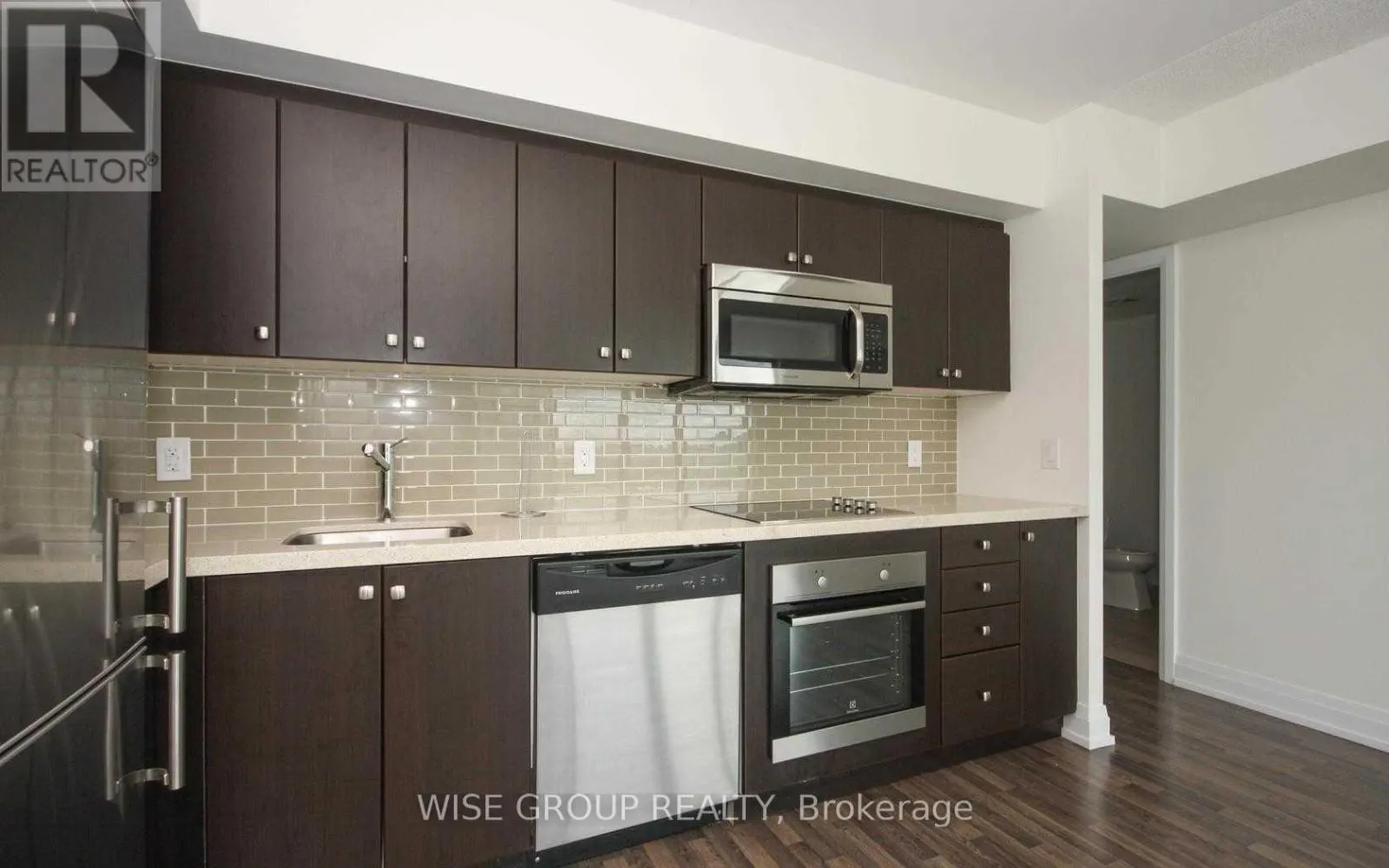 1210 - 565 WILSON AVENUE