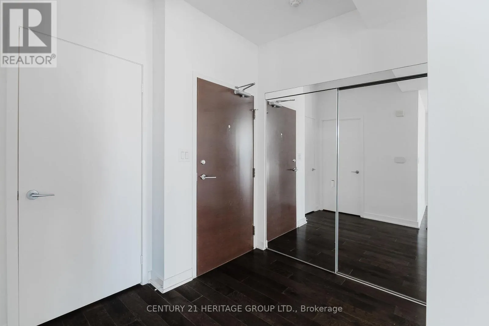 3506 - 15 ICEBOAT TERRACE