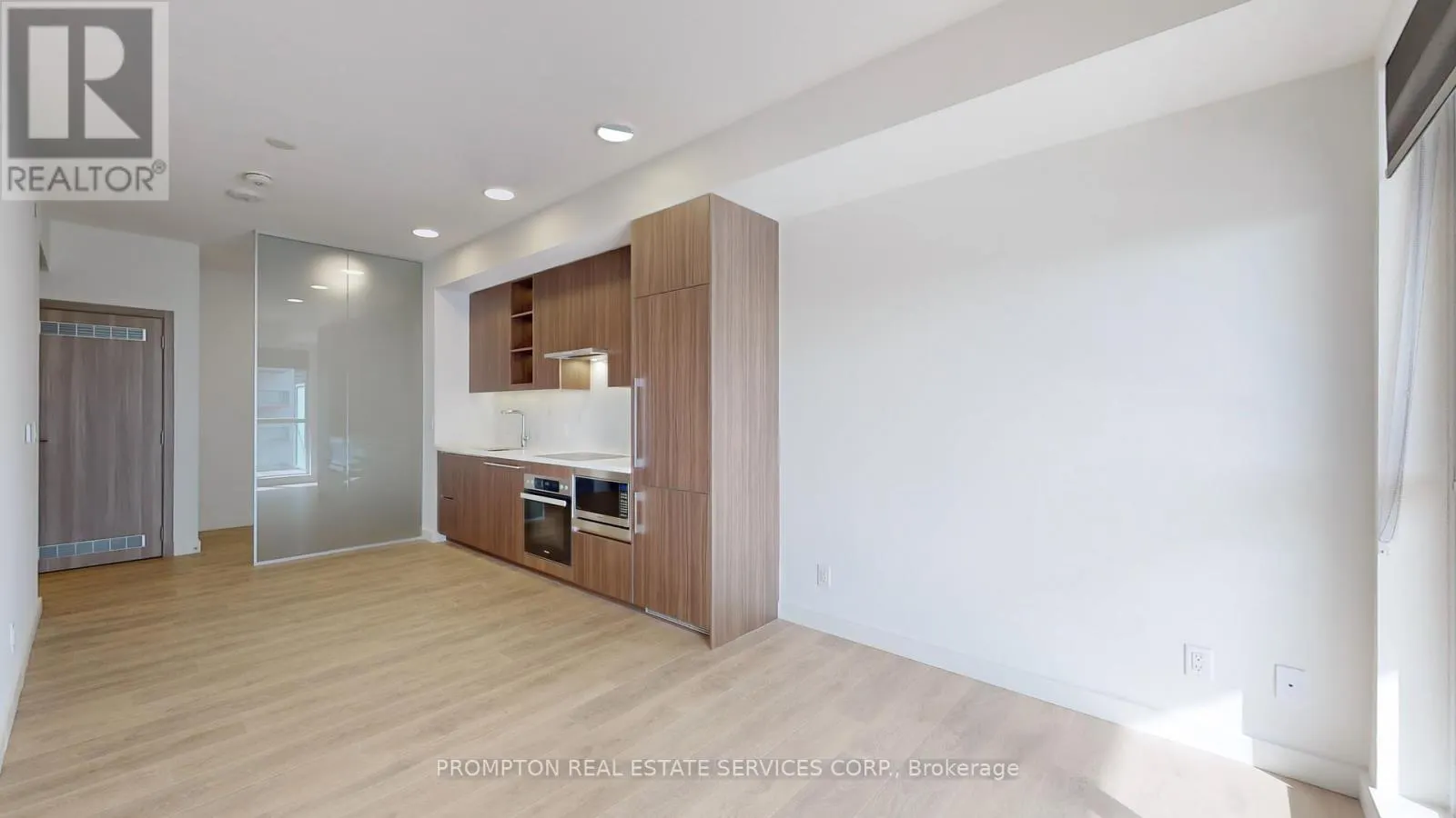 801 - 25 MCMAHON DRIVE
