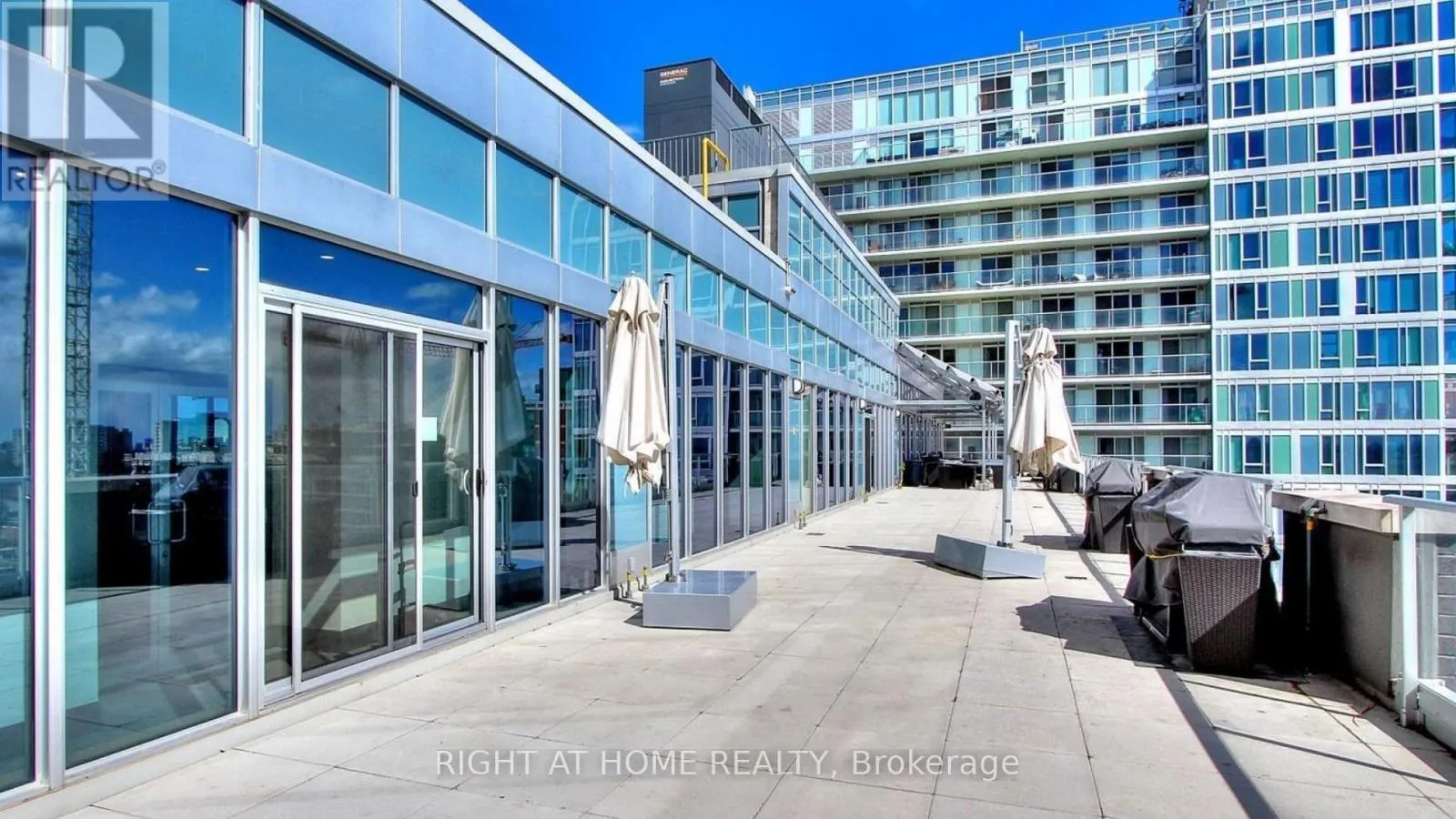E1208 - 555 WILSON AVENUE