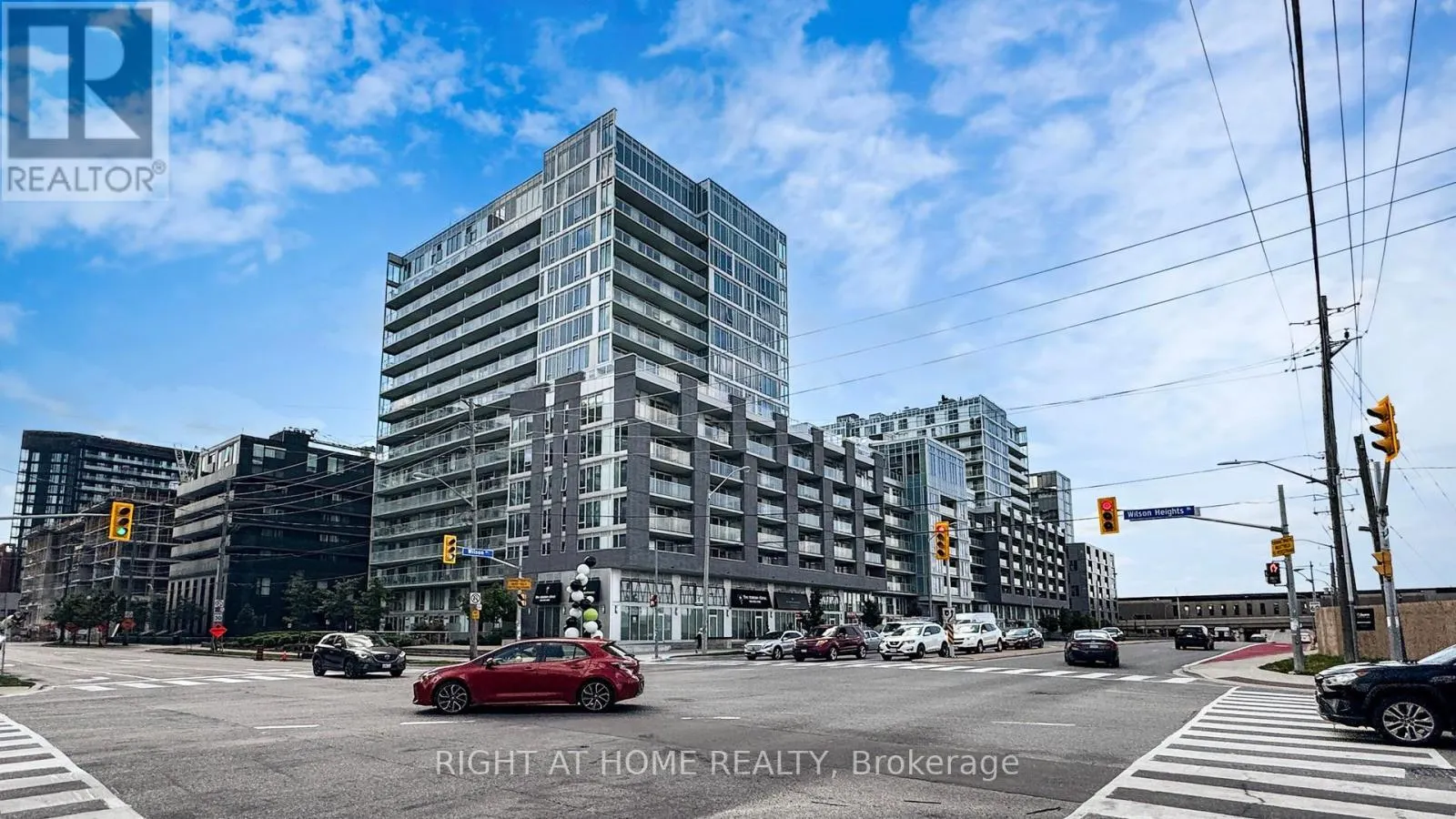 E1208 - 555 WILSON AVENUE