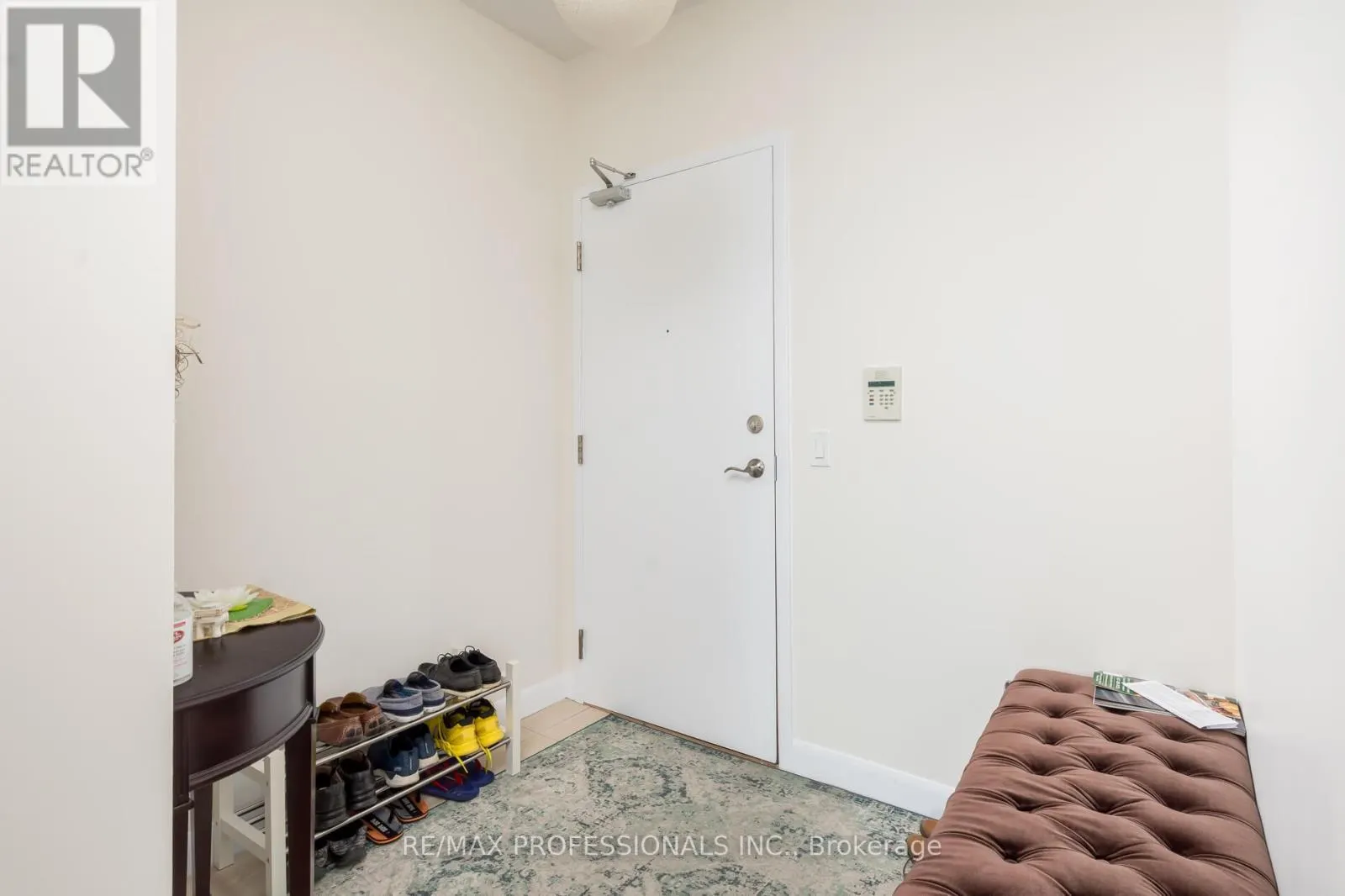 PH 305 - 4978 YONGE STREET