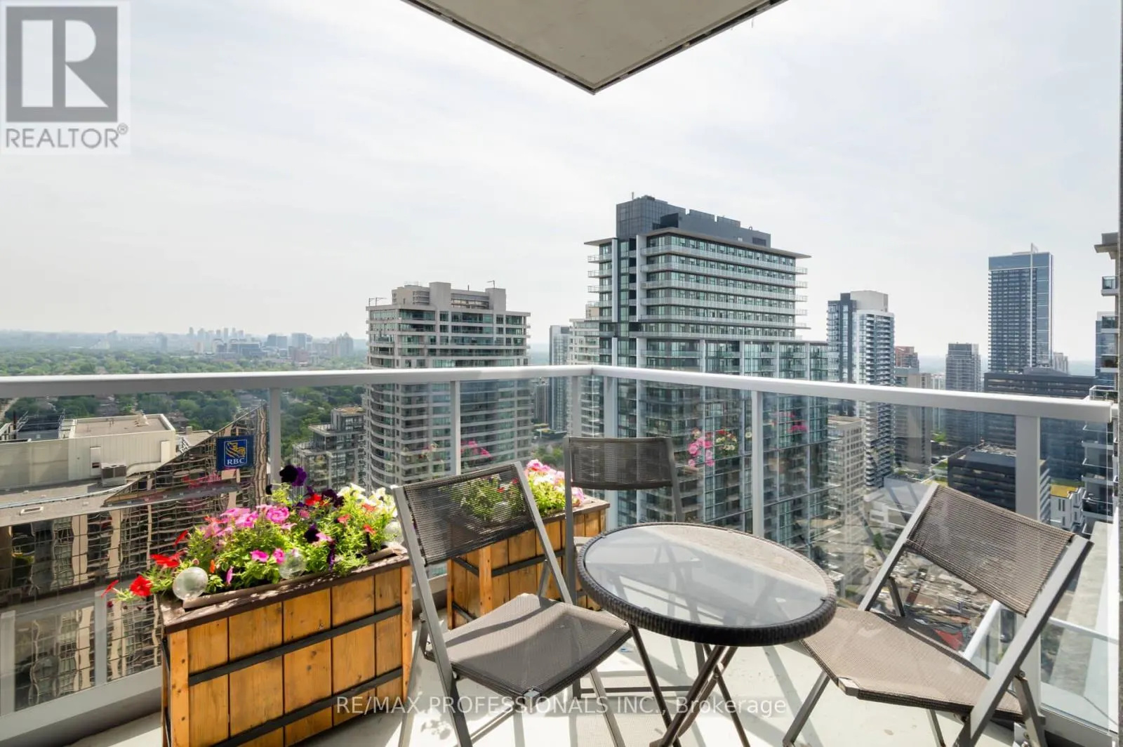 PH 305 - 4978 YONGE STREET