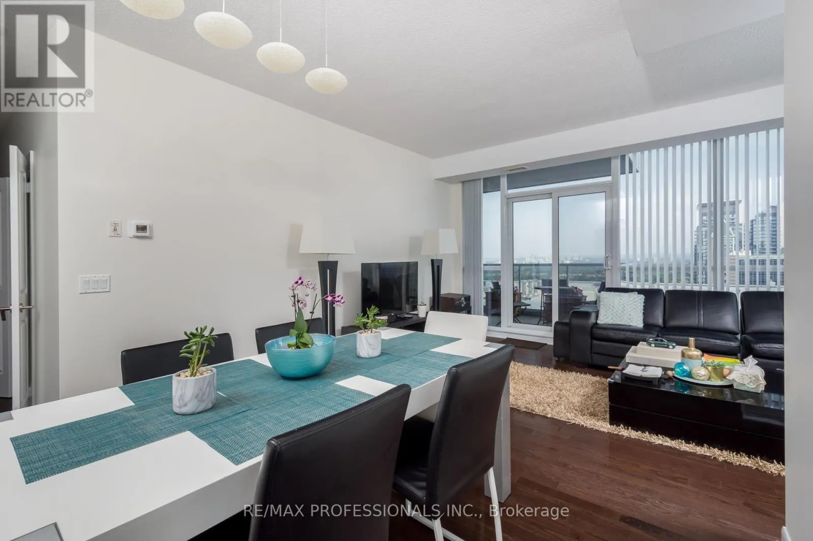 PH 305 - 4978 YONGE STREET