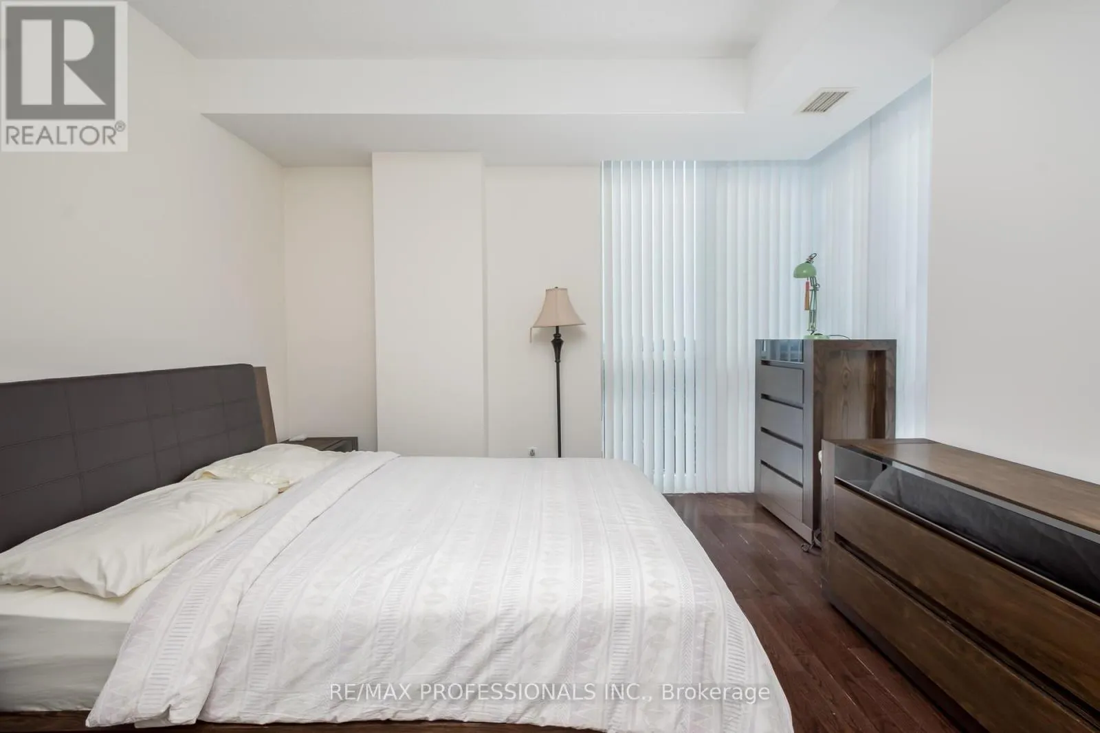 PH 305 - 4978 YONGE STREET