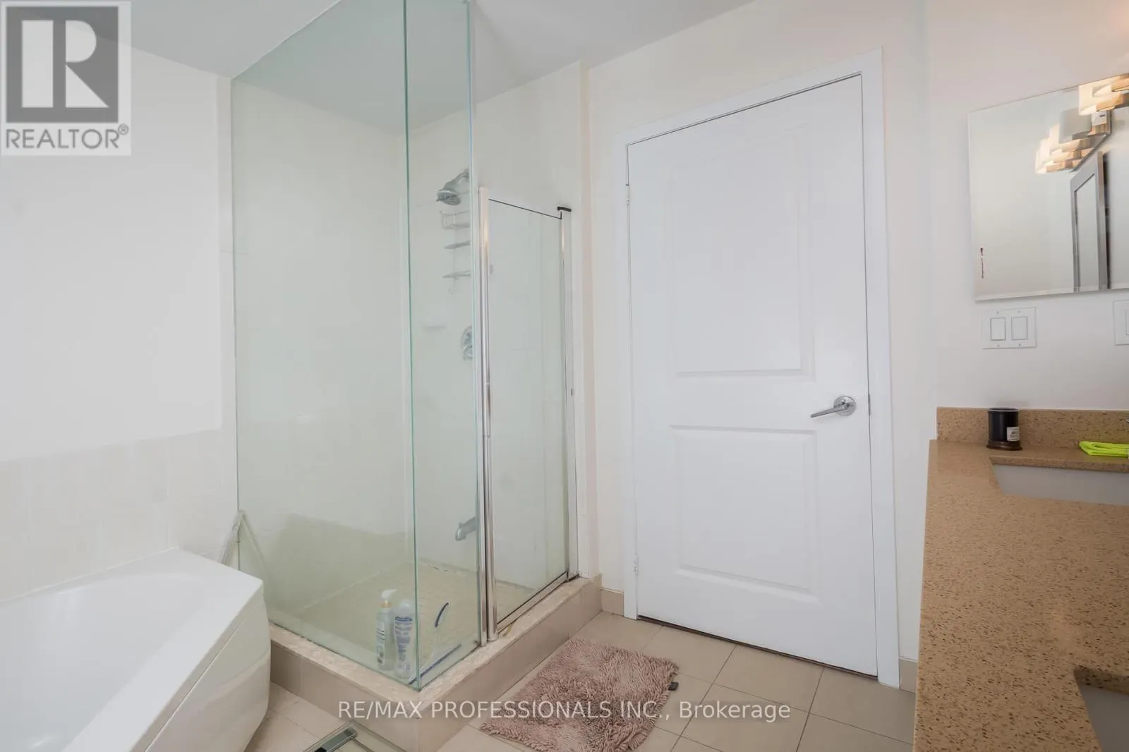 PH 305 - 4978 YONGE STREET