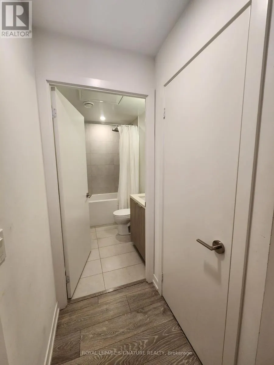 1112 - 2020 BATHURST STREET N