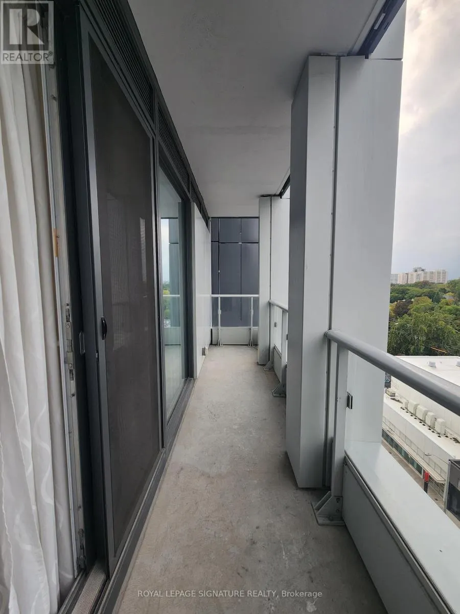 1112 - 2020 BATHURST STREET N