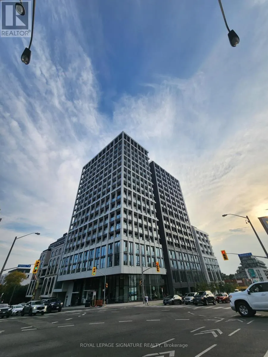 1112 - 2020 BATHURST STREET N