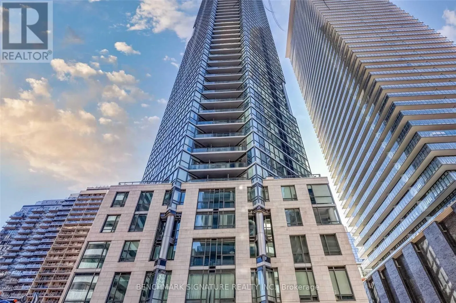 2803 - 45 CHARLES STREET E