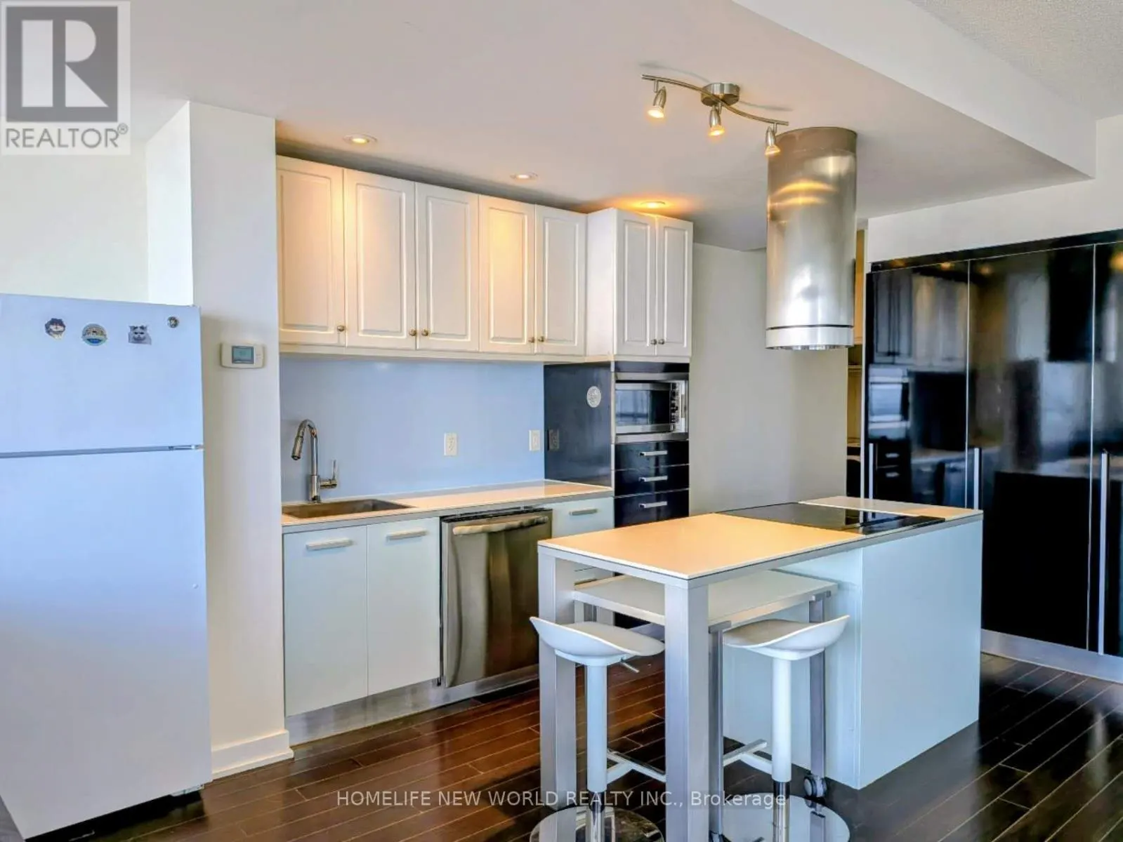 2512 - 38 DAN LECKIE WAY
