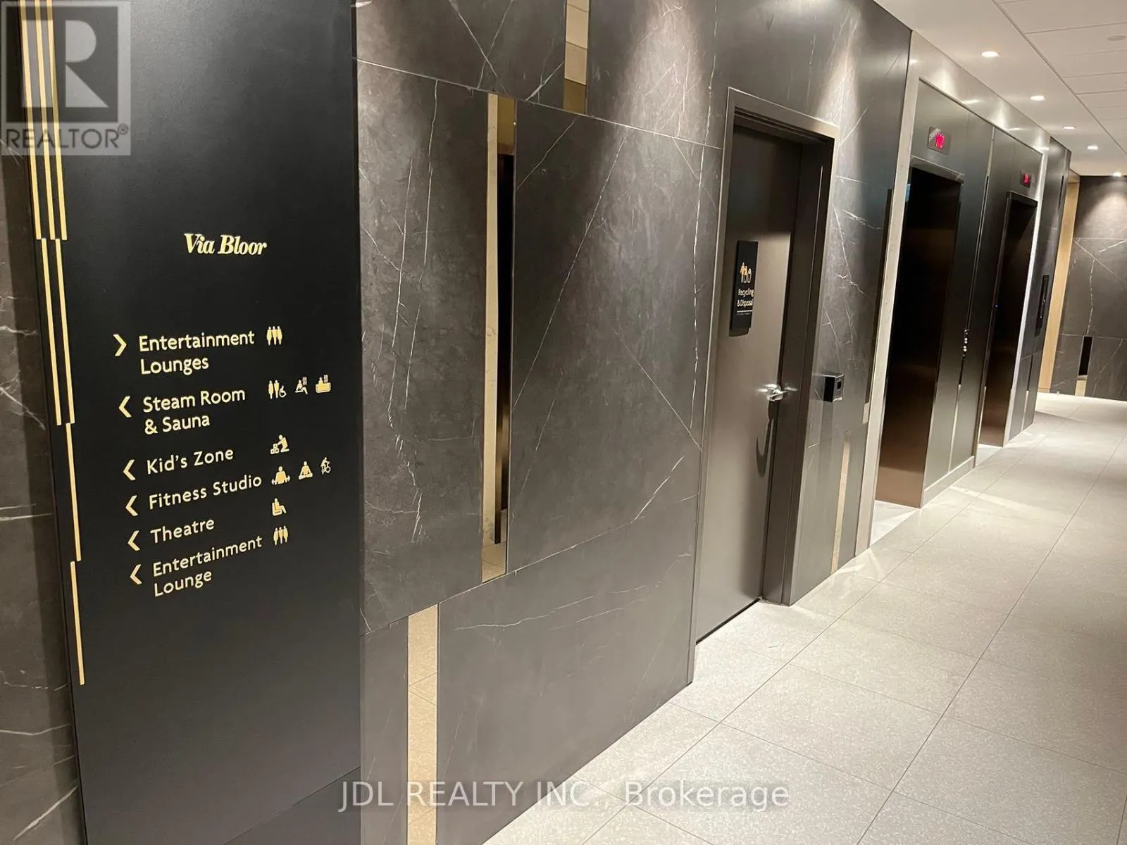 1102 - 575 BLOOR STREET E