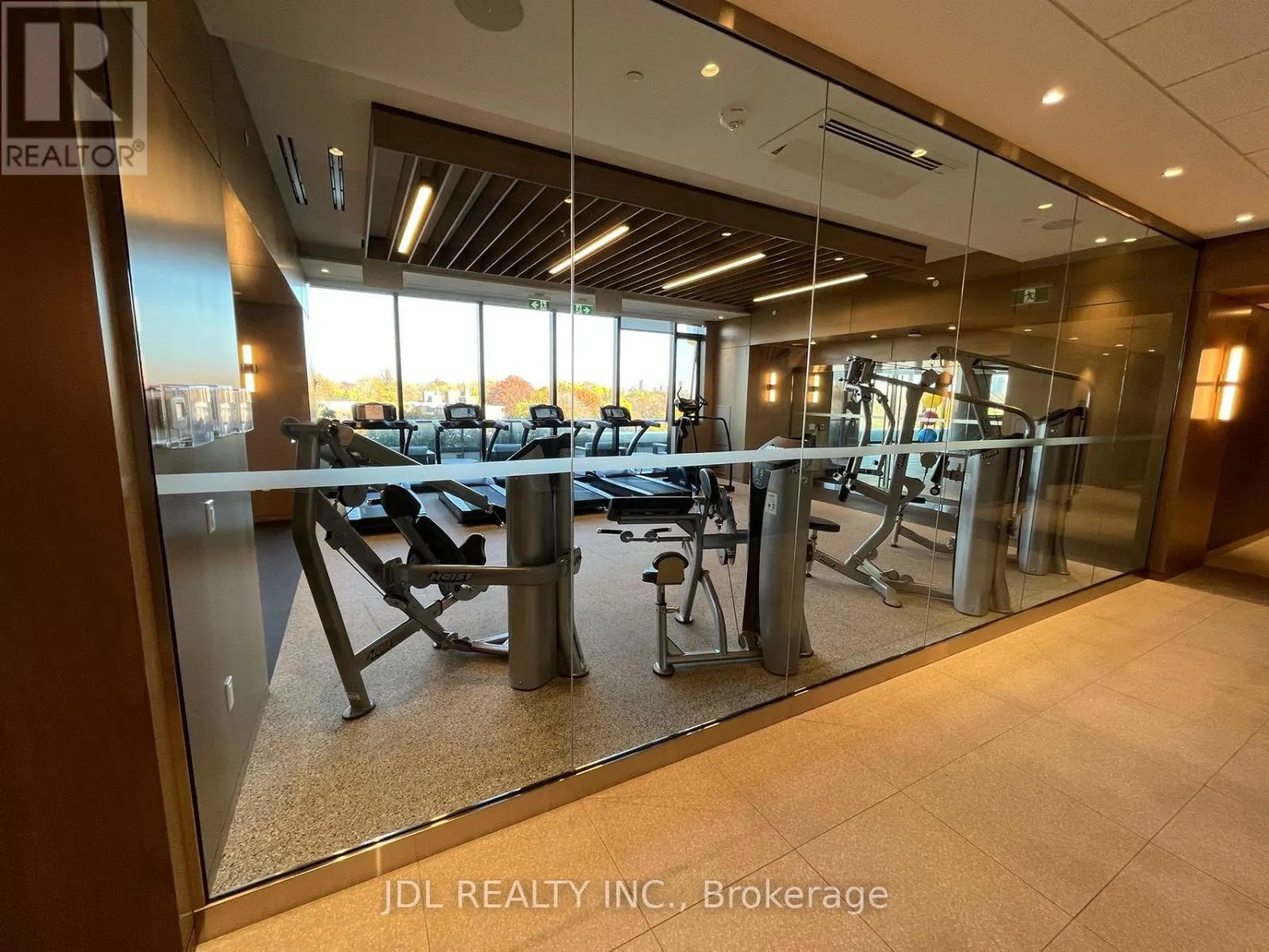 1102 - 575 BLOOR STREET E