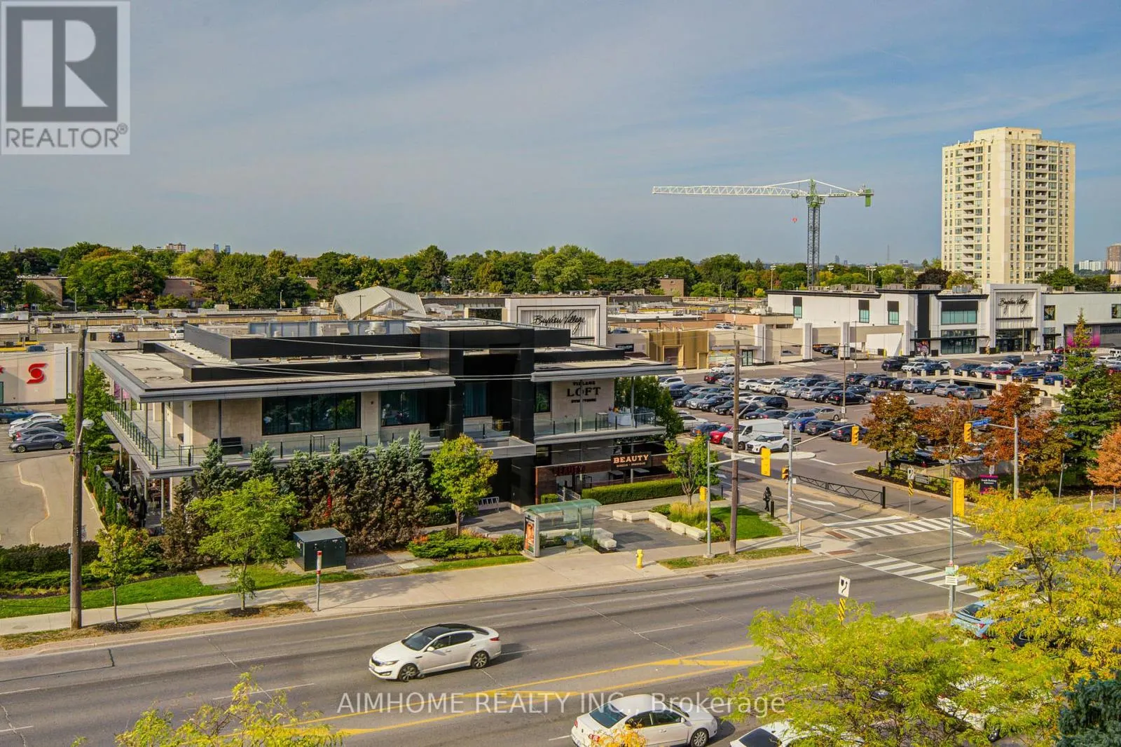 321 - 7 KENASTON GARDEN