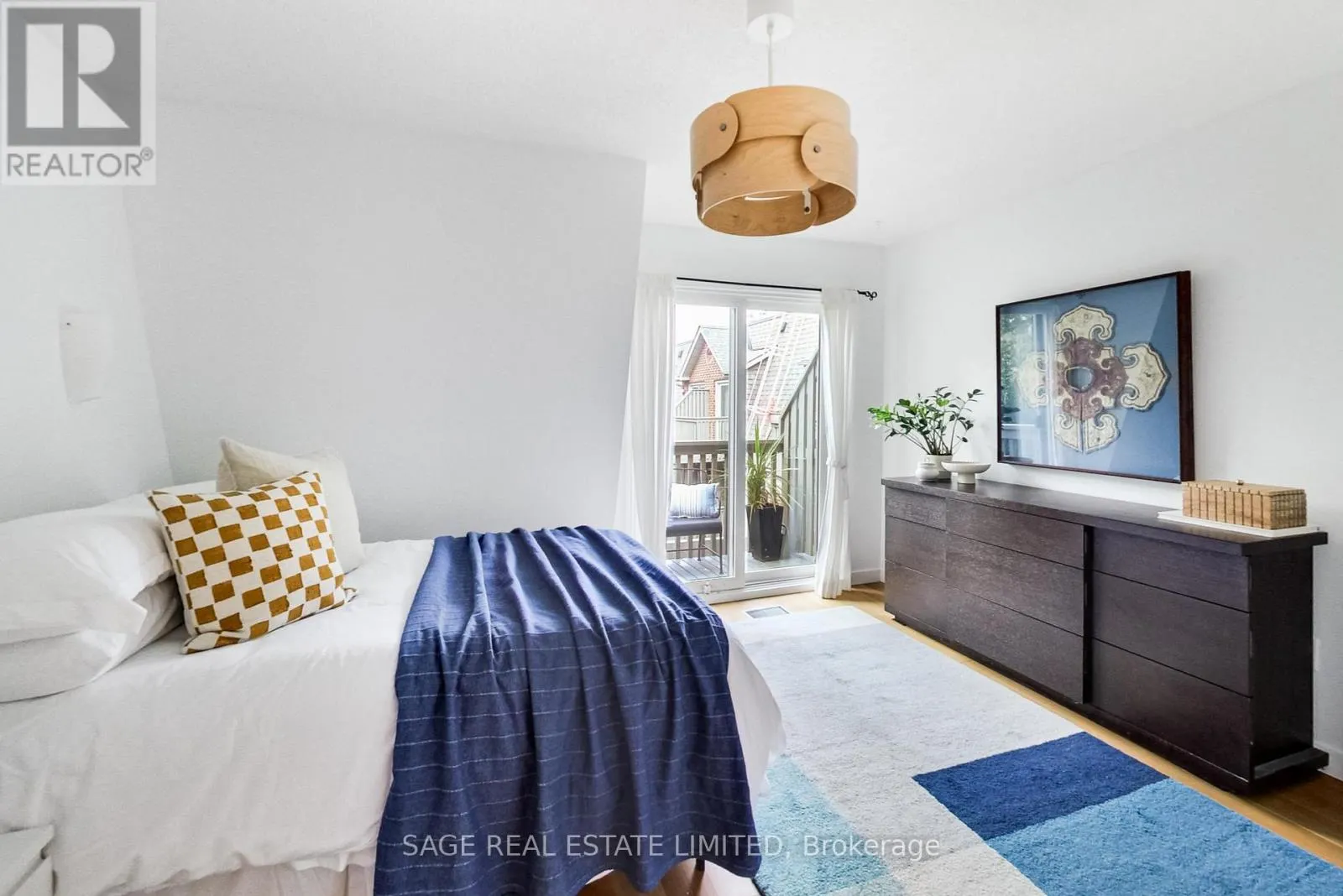 6 SHANK STREET W