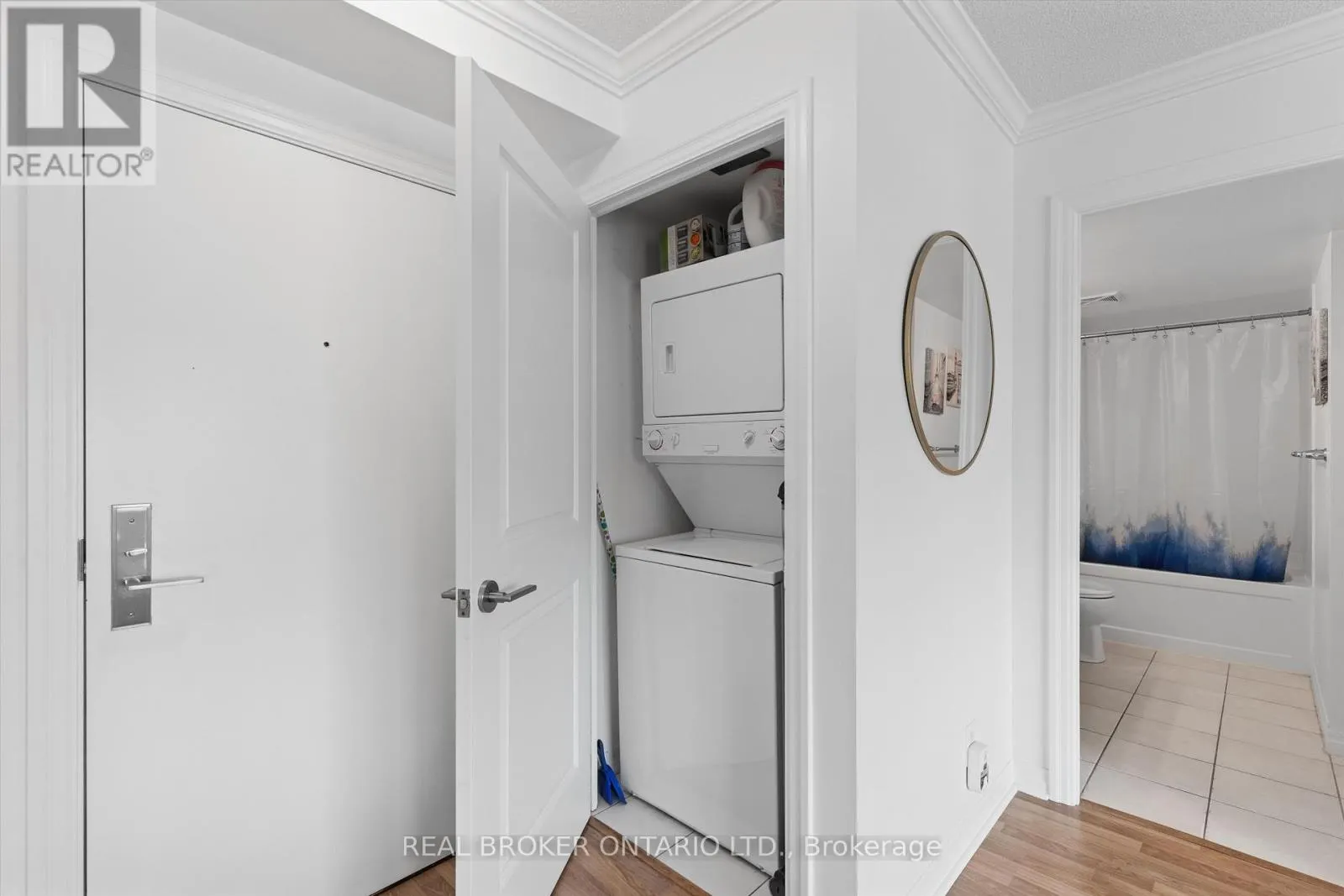 216 - 2035 SHEPPARD AVENUE E