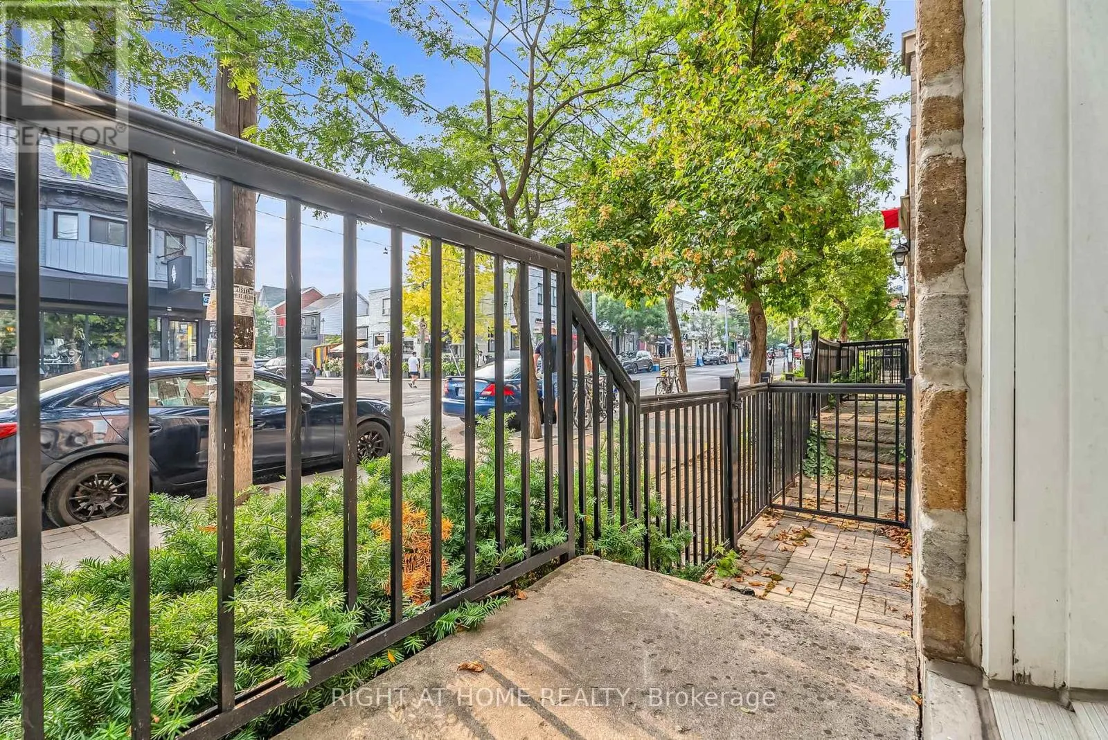 104 - 55 HALTON STREET