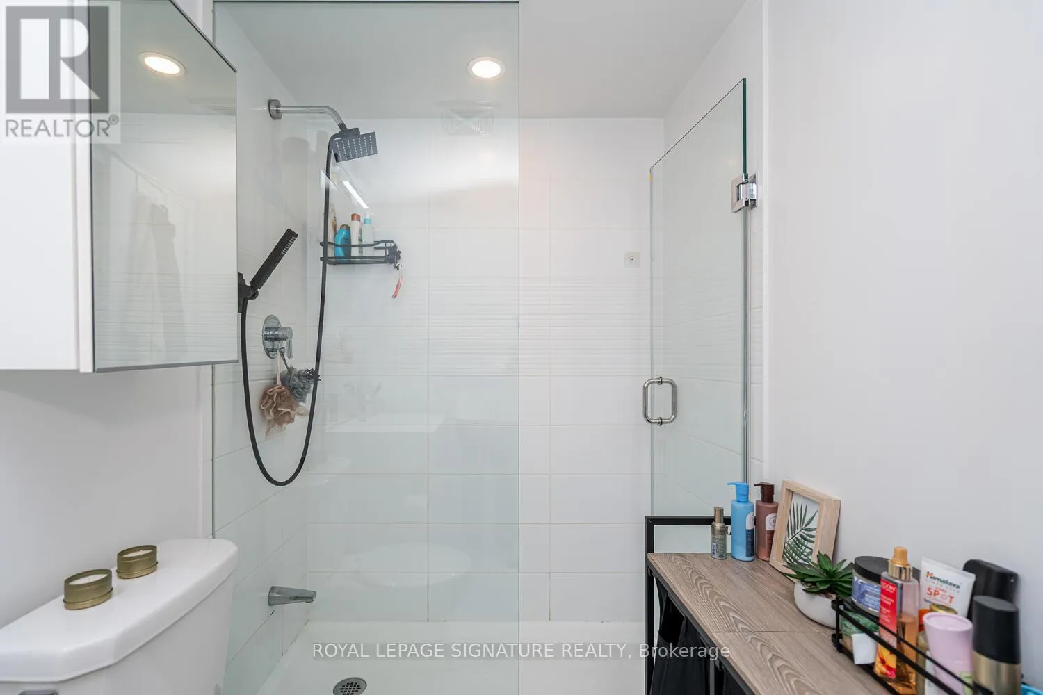 610 - 151 DAN LECKIE WAY