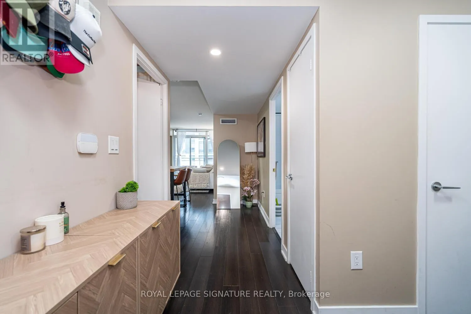 610 - 151 DAN LECKIE WAY