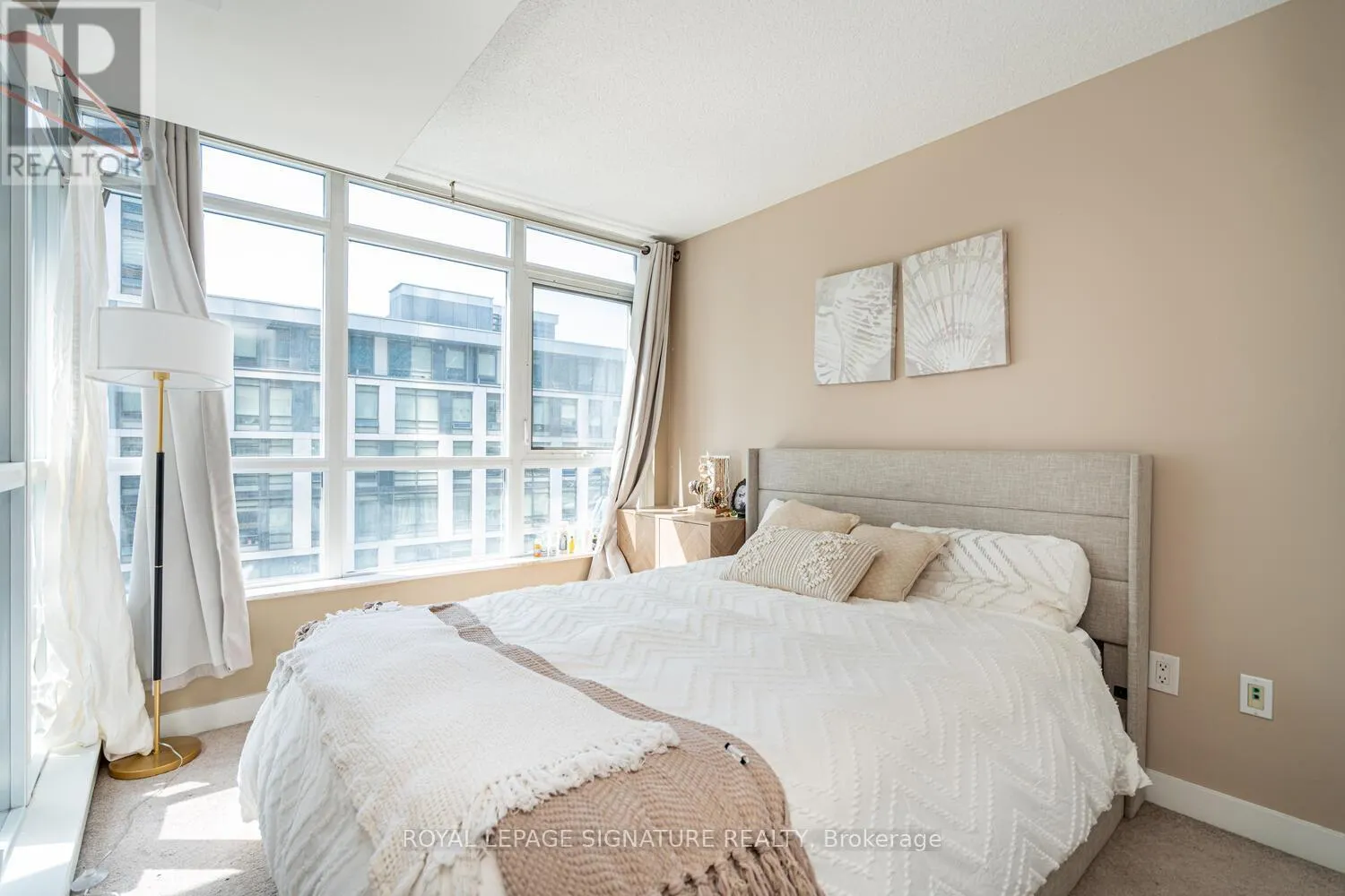 610 - 151 DAN LECKIE WAY