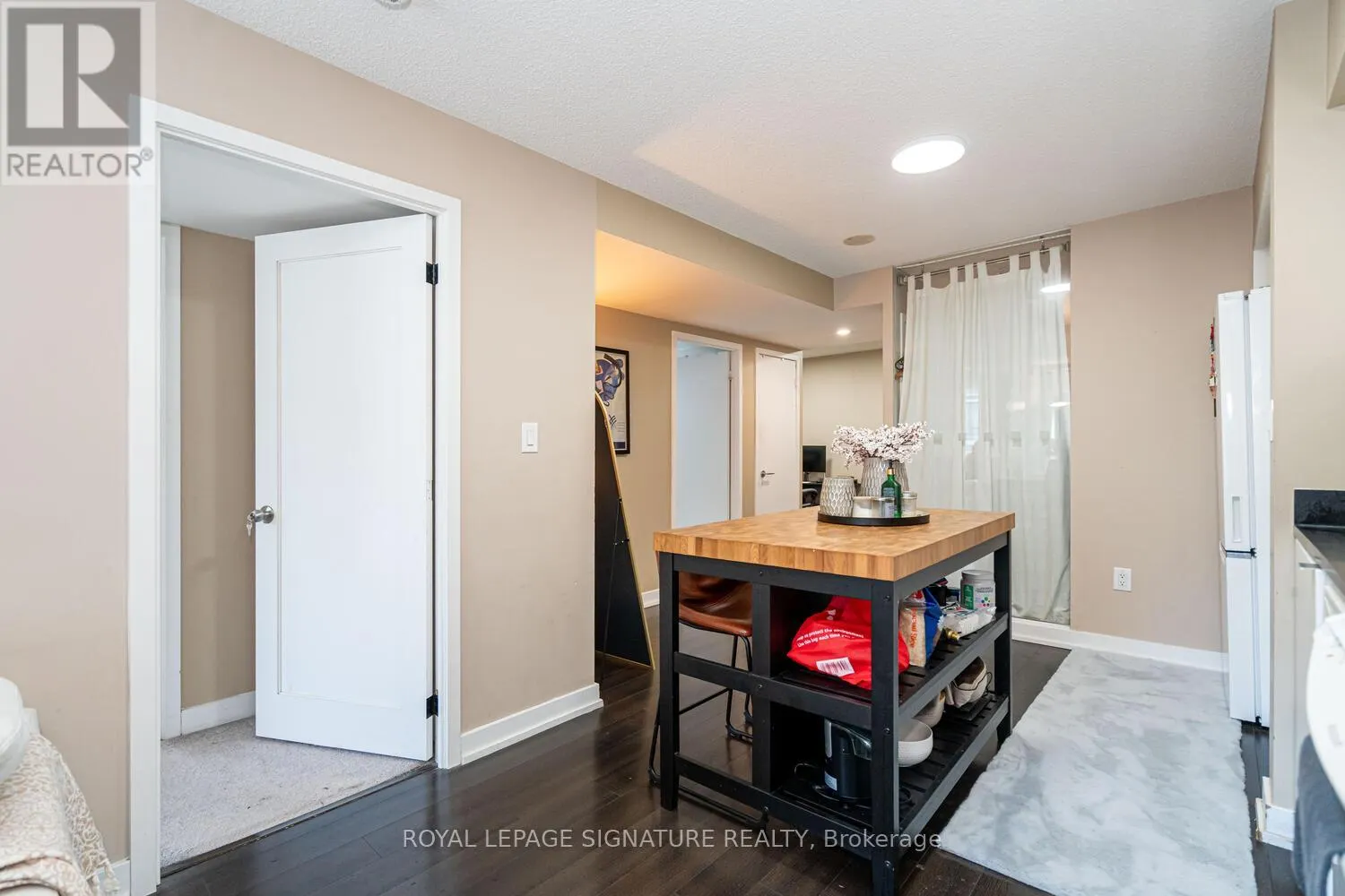 610 - 151 DAN LECKIE WAY
